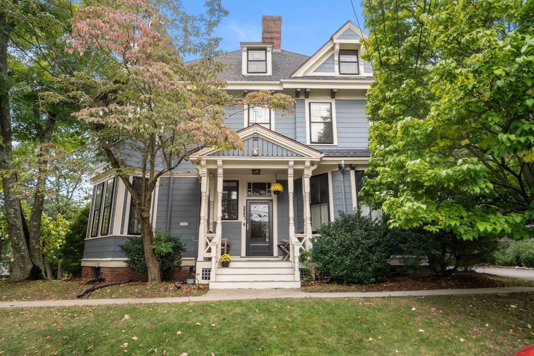 105 Pleasant St # 2