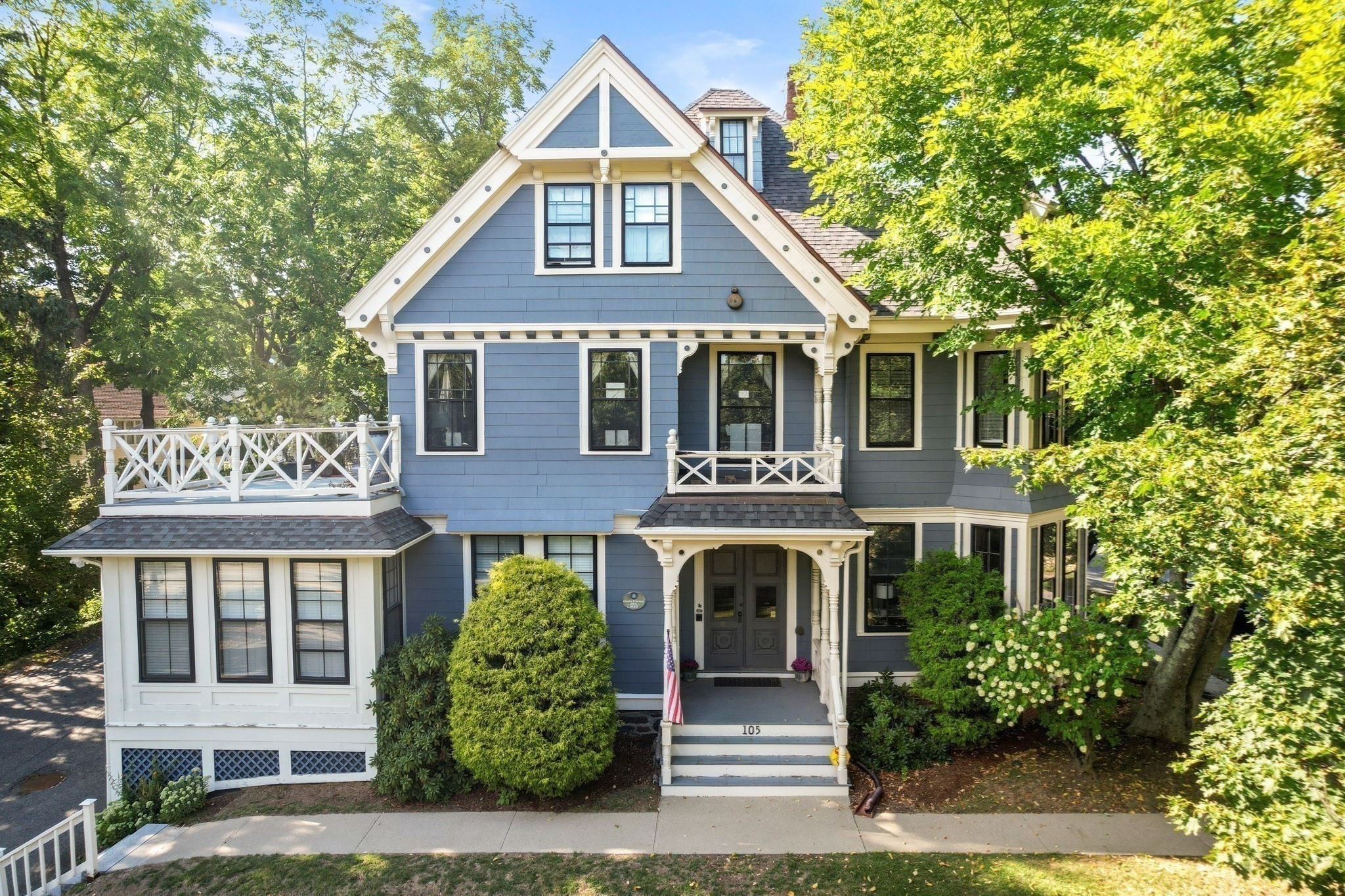 105 Pleasant St # 2