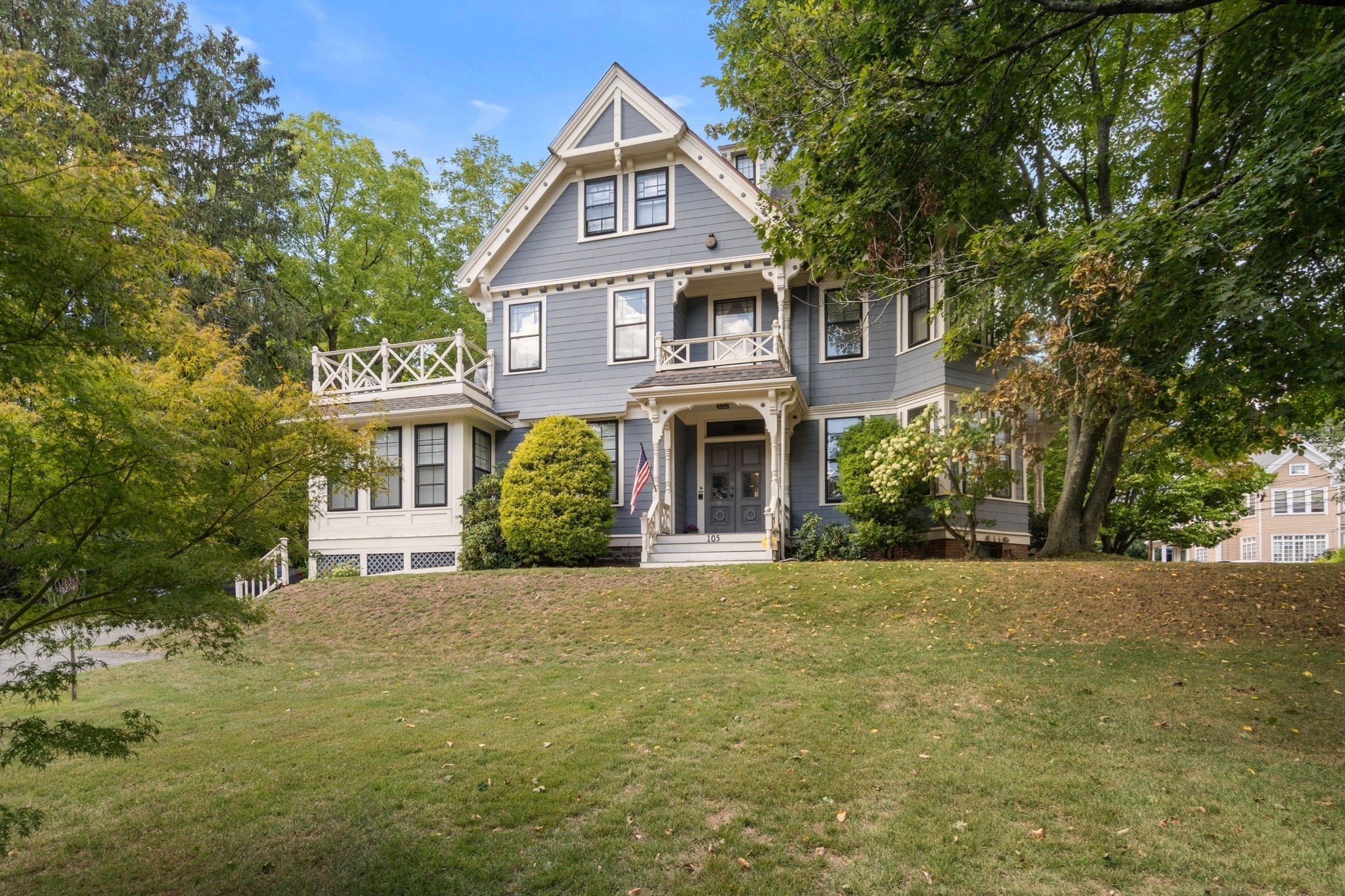 105 Pleasant St # 2