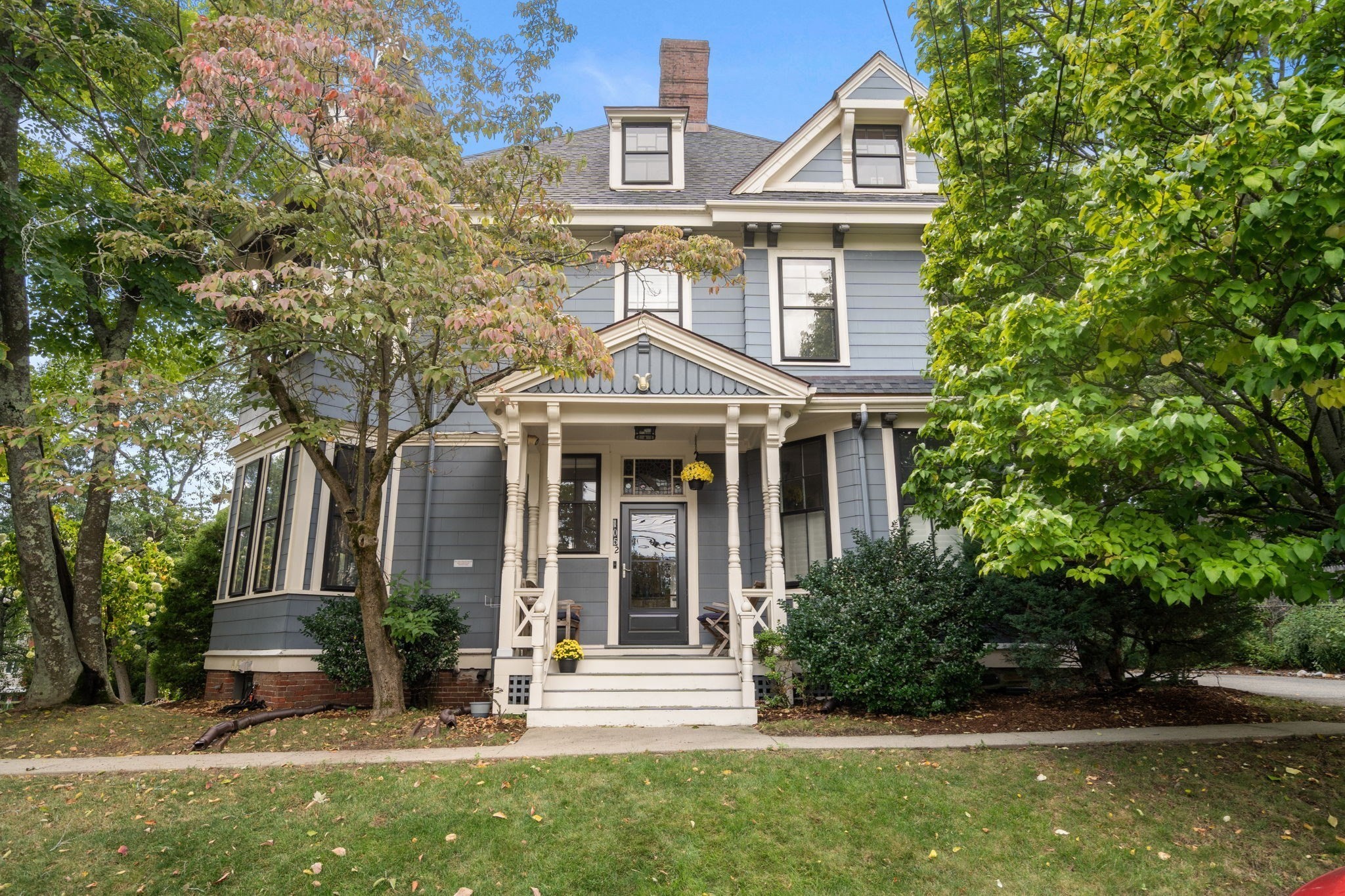 105 Pleasant St # 2