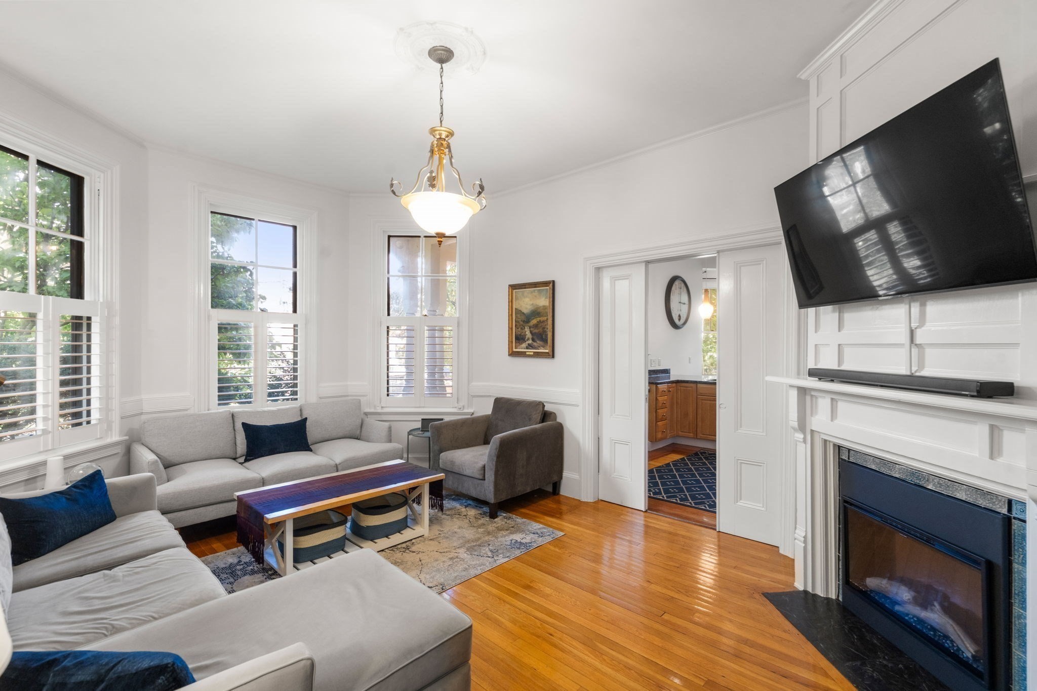 105 Pleasant St # 2