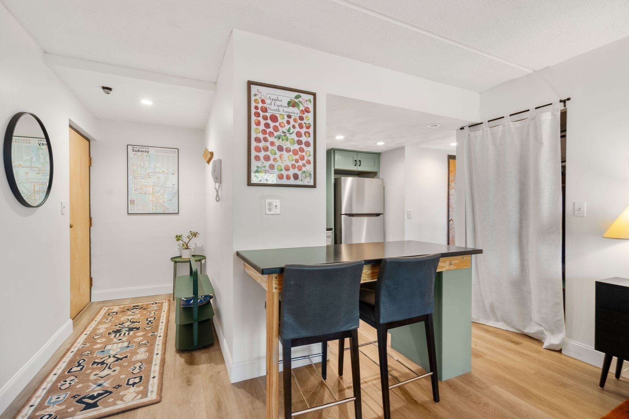 390 Broadway # 54