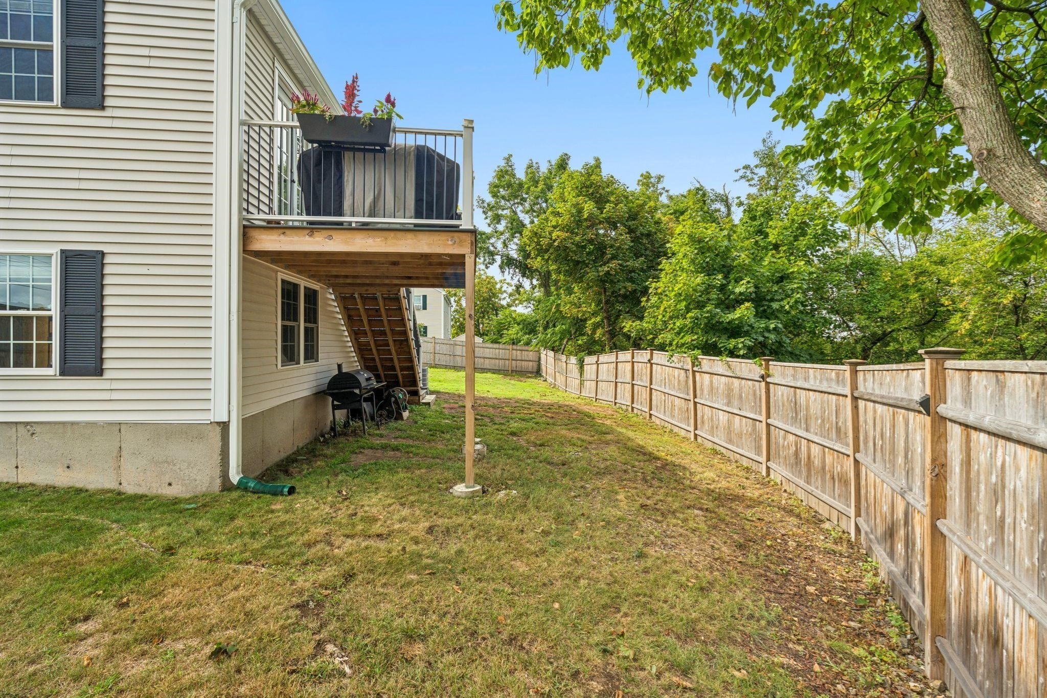 8 Skyview Ln