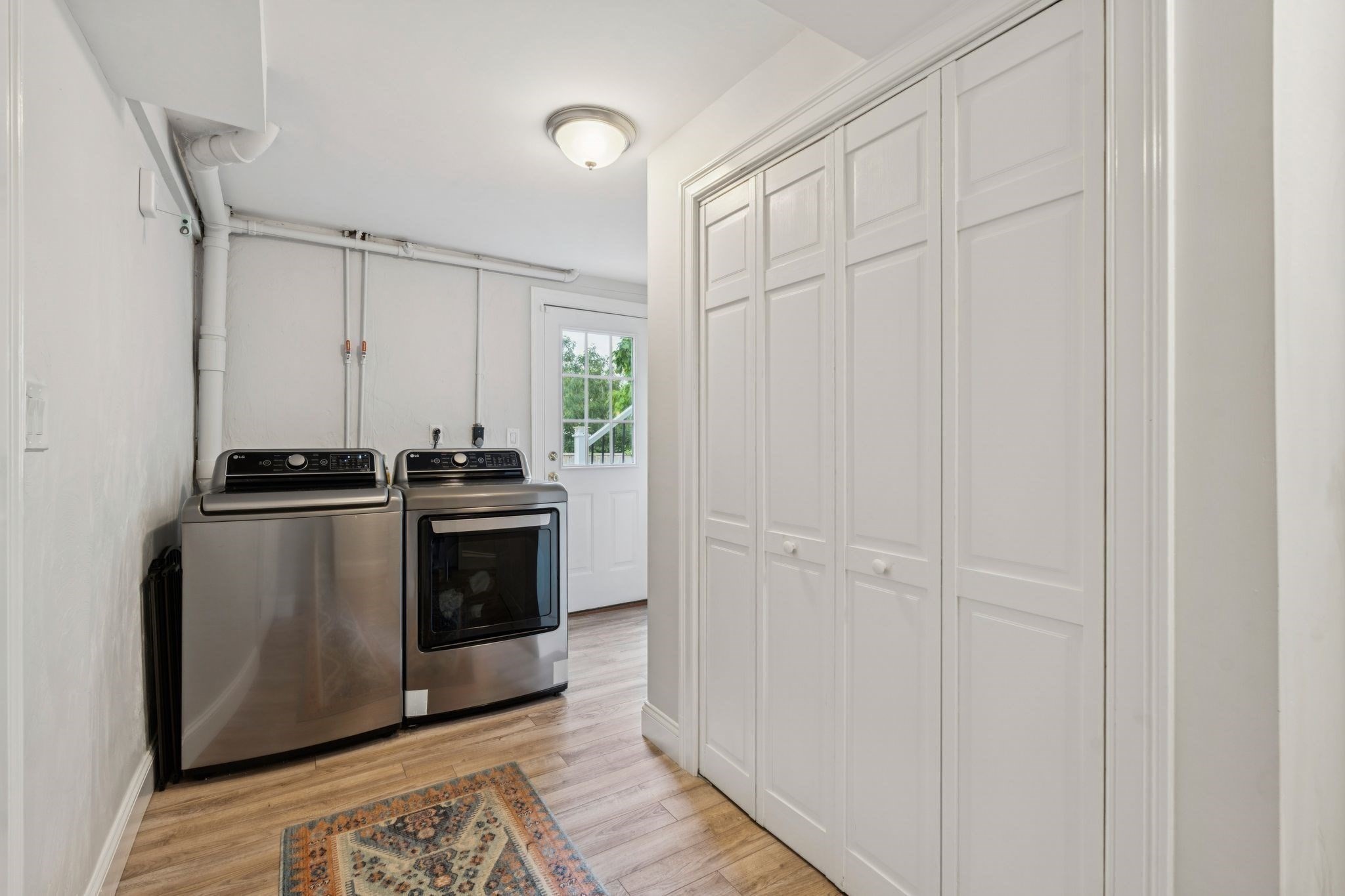 8 Skyview Ln