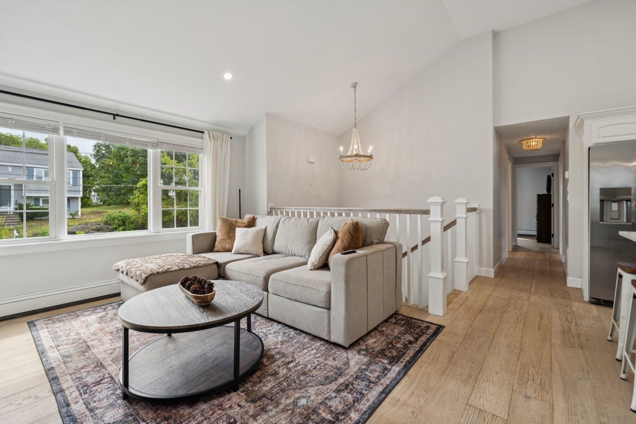 8 Skyview Ln