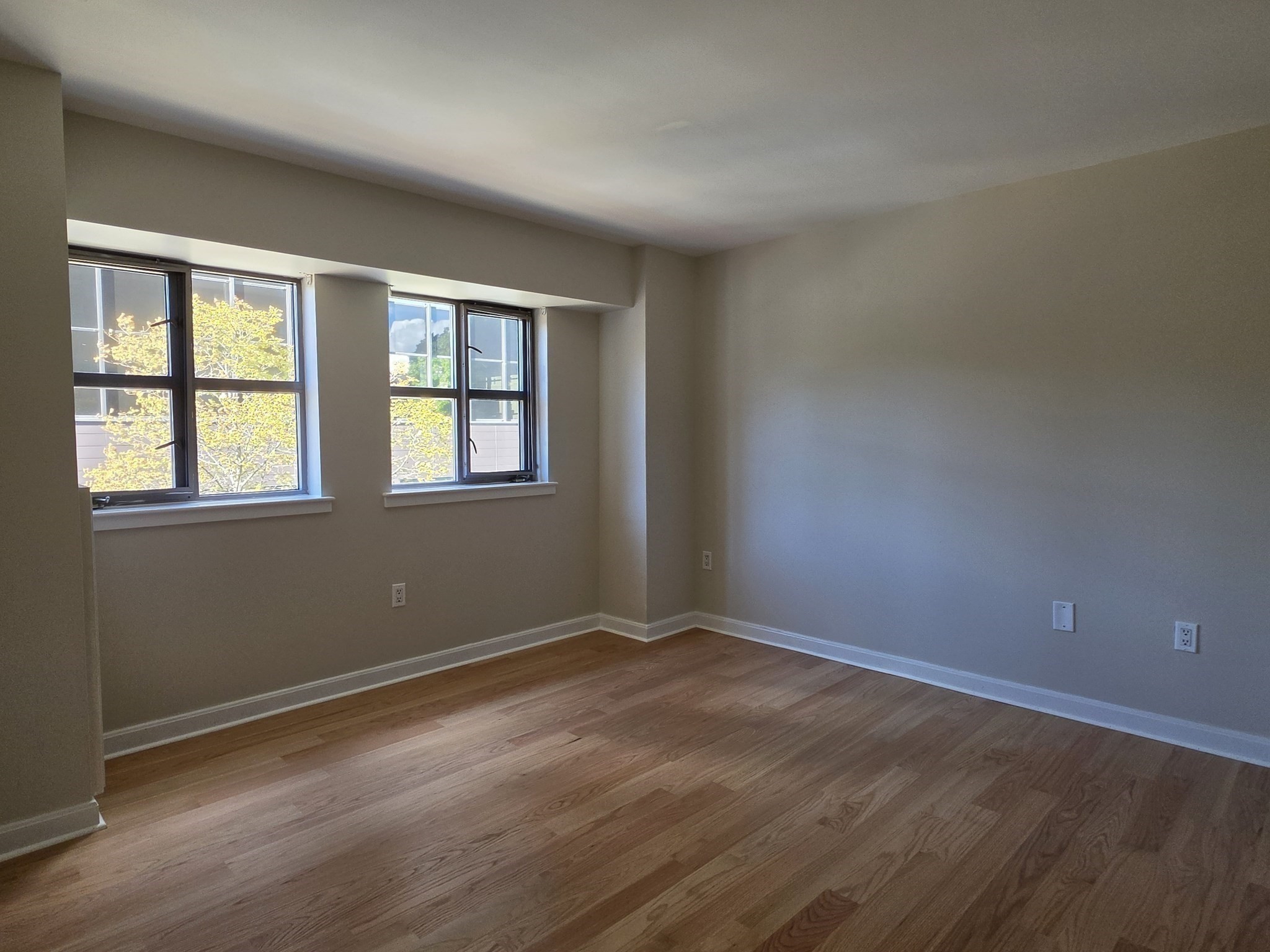 931 Massachusetts Ave # 303