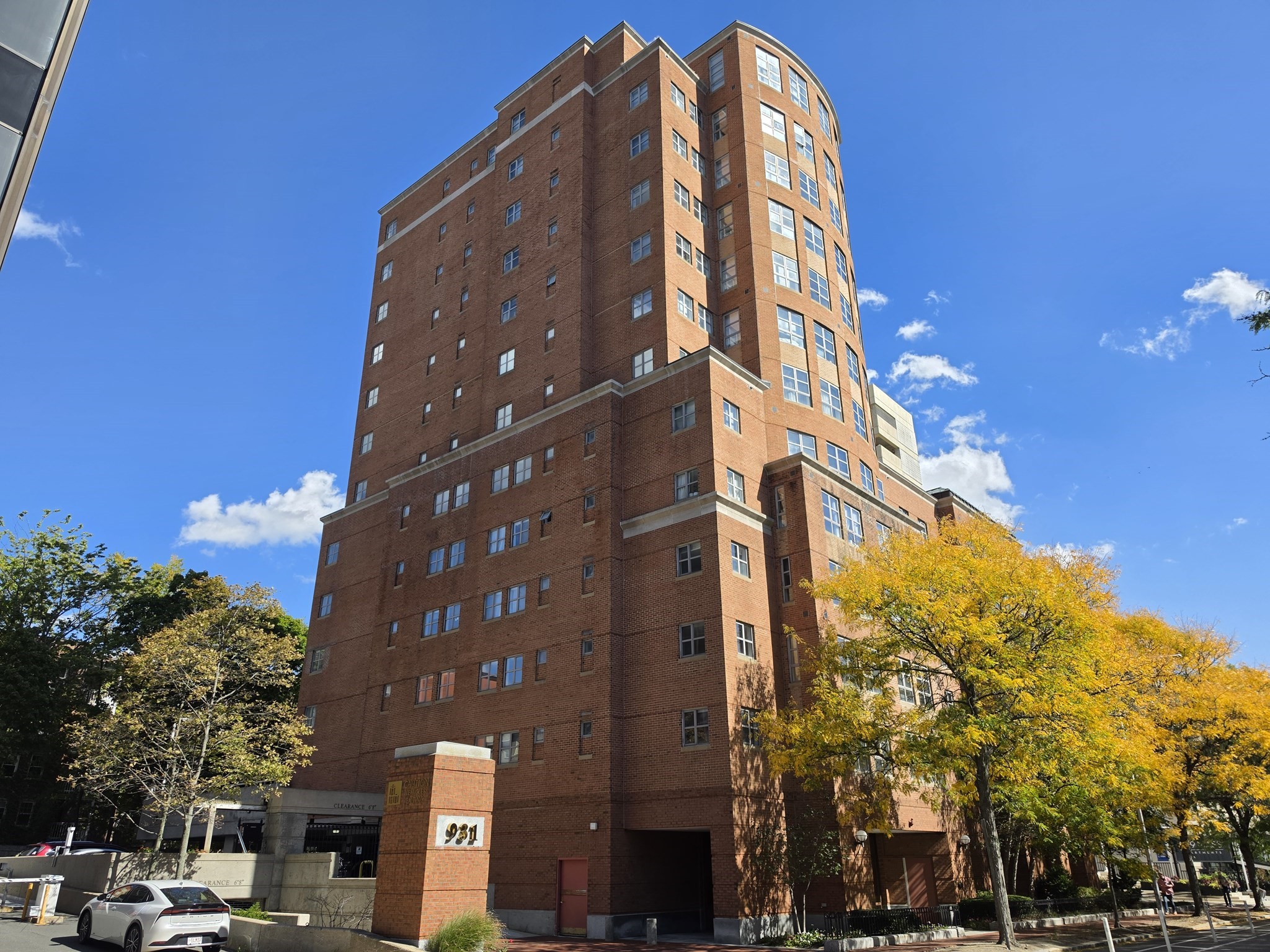931 Massachusetts Ave # 303