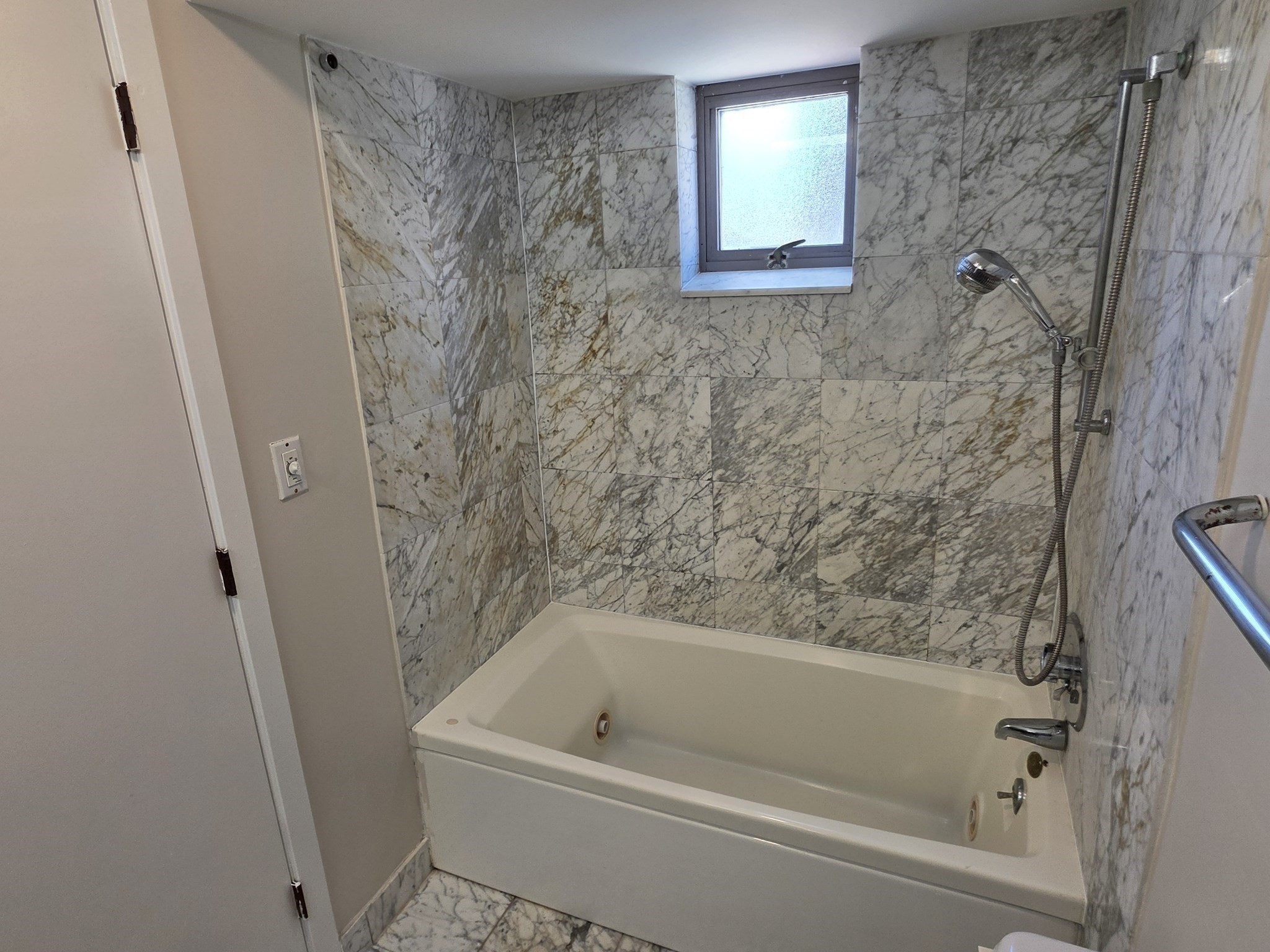 931 Massachusetts Ave # 303