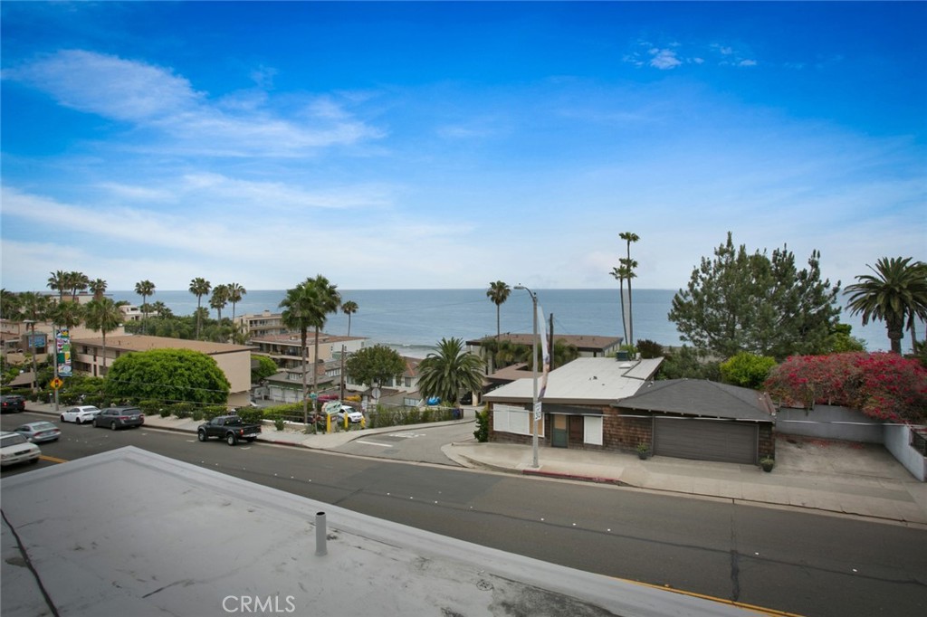618 S Coast Highway