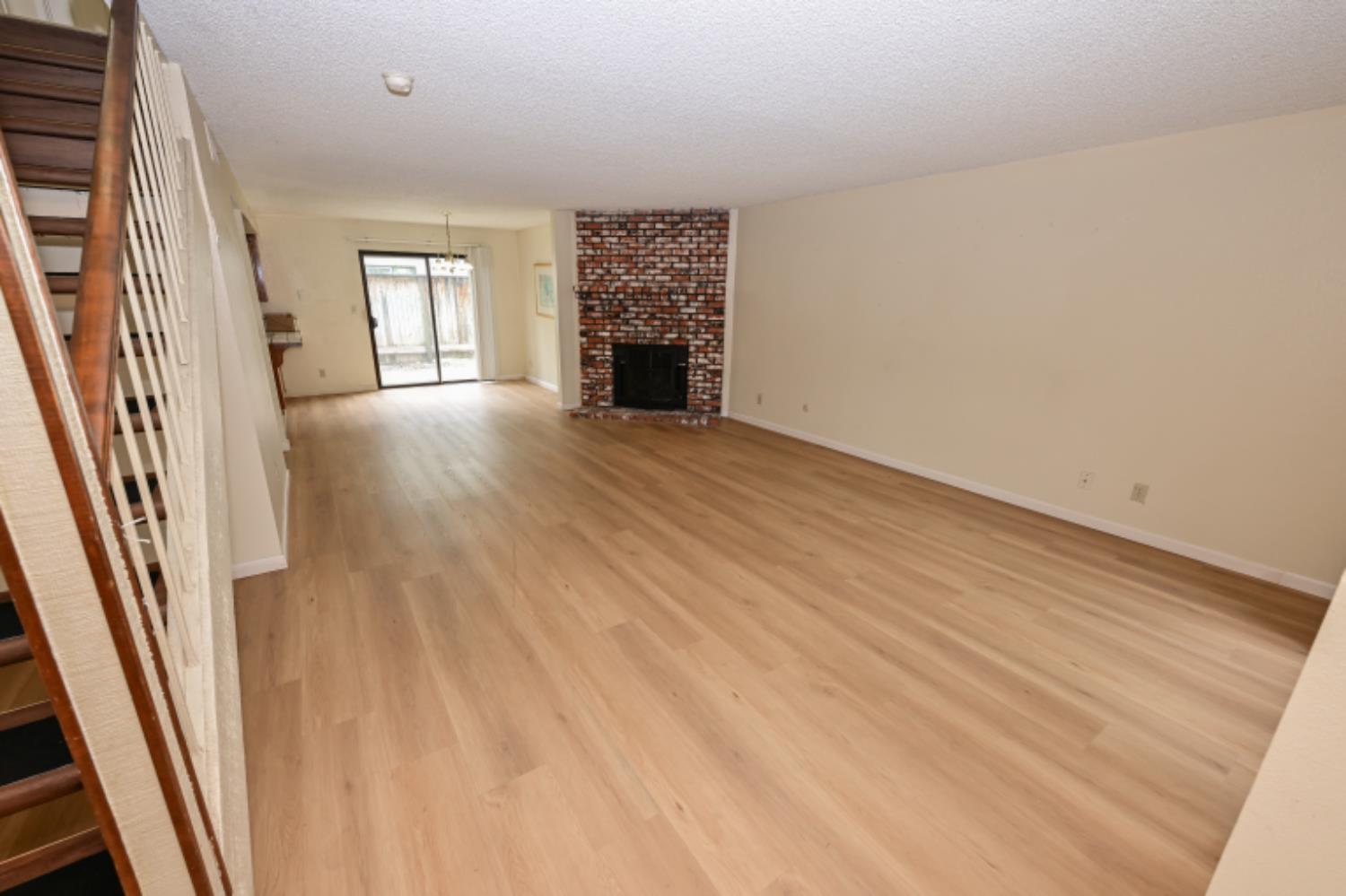 4718 E Alamos Avenue # 105