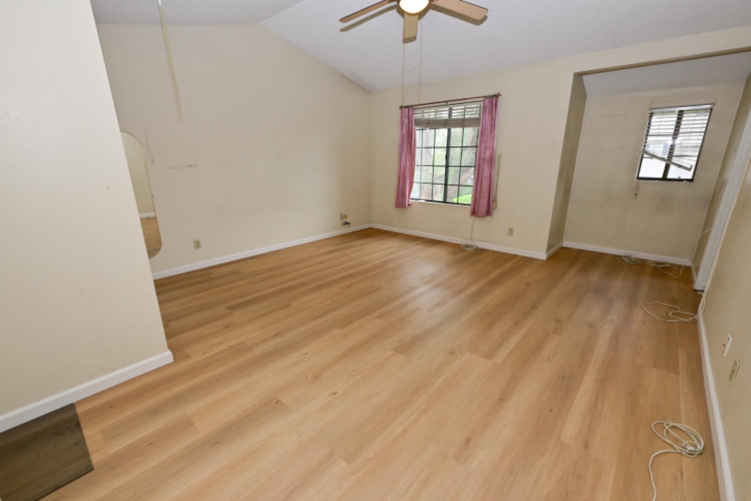 4718 E Alamos Avenue # 105