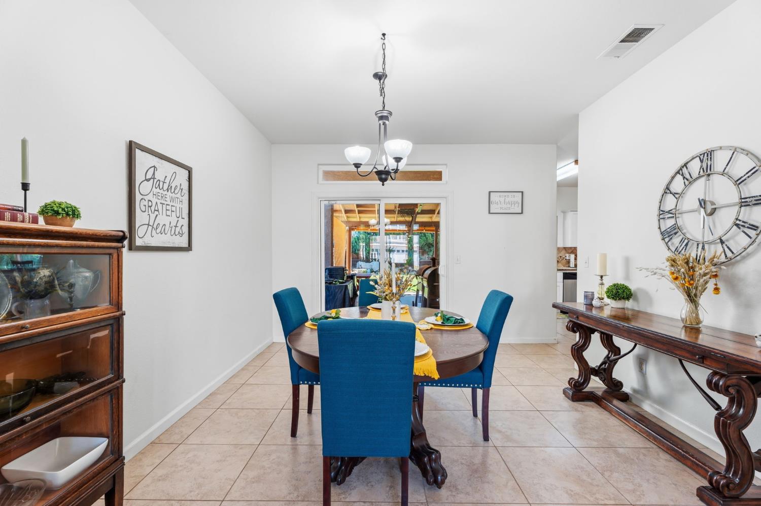 2613 Applegate Avenue