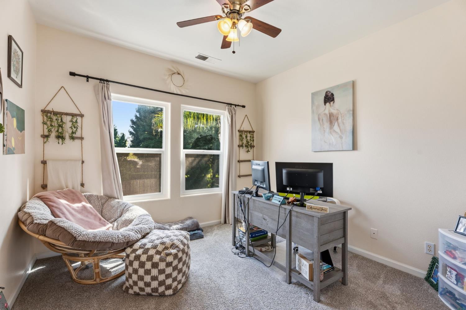 2613 Applegate Avenue