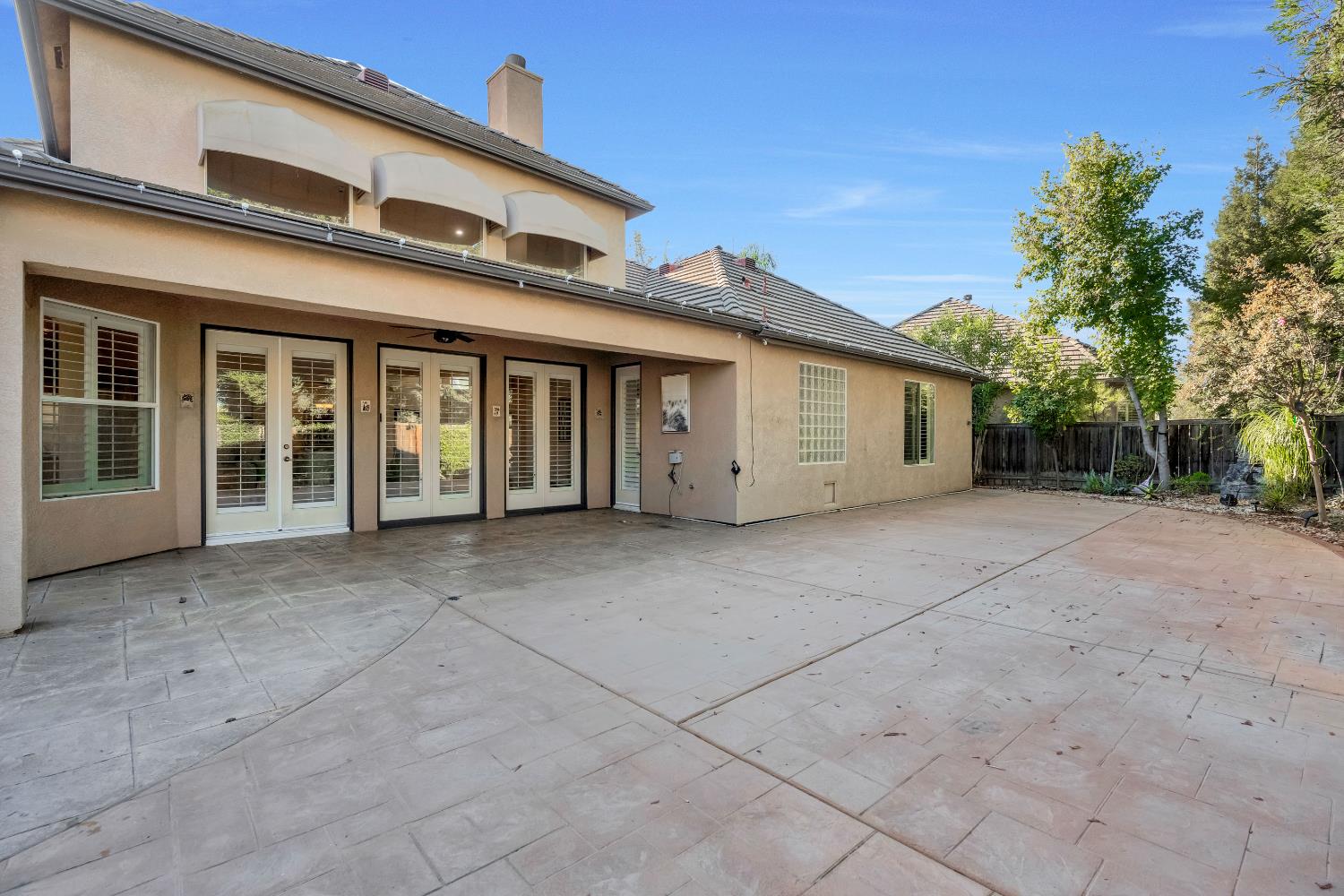 10547 N Laurel Valley Drive