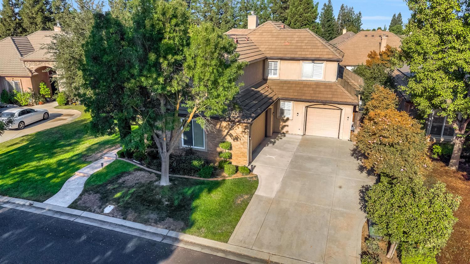 10547 N Laurel Valley Drive