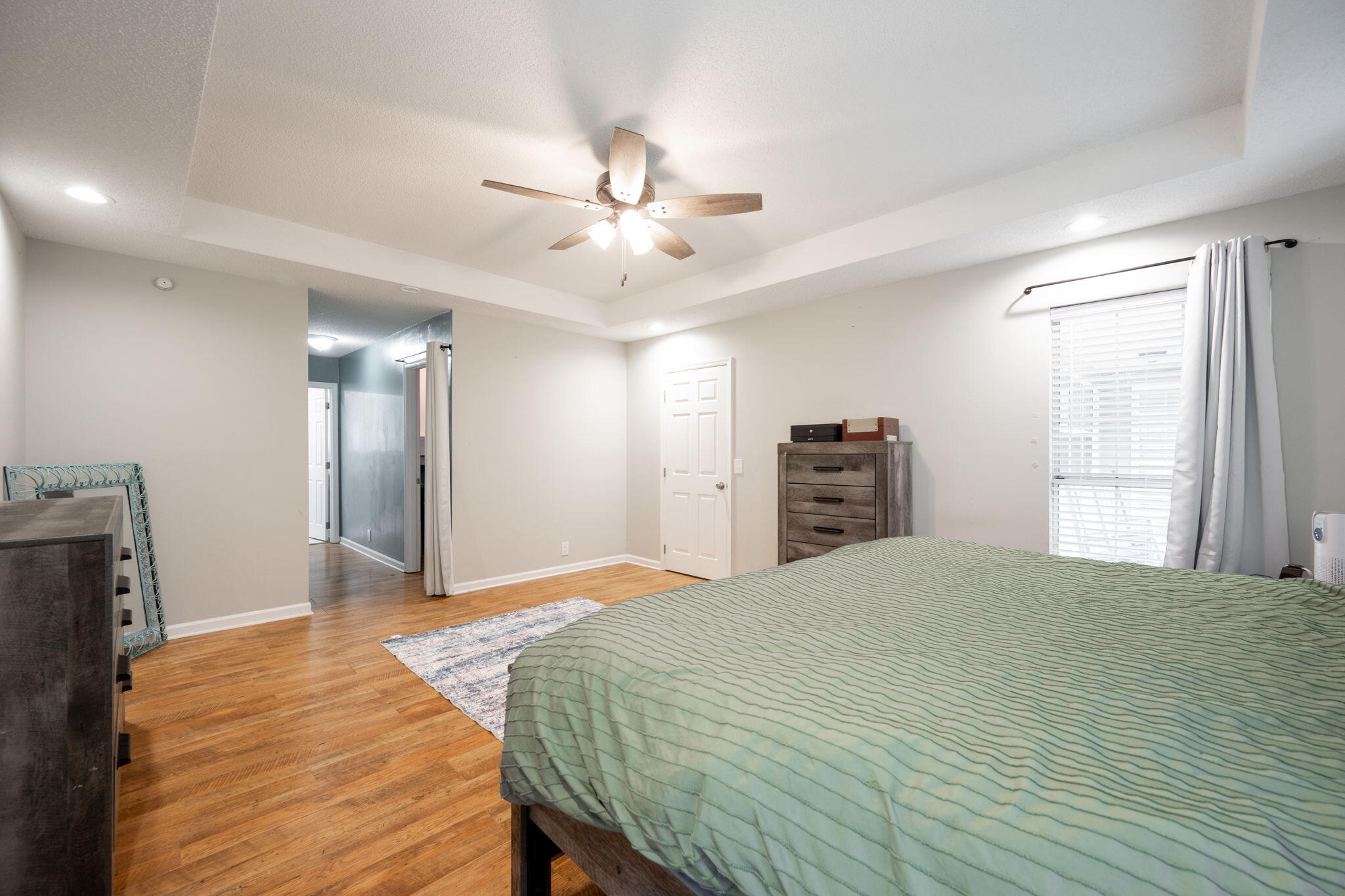 2543 W Wind Drive