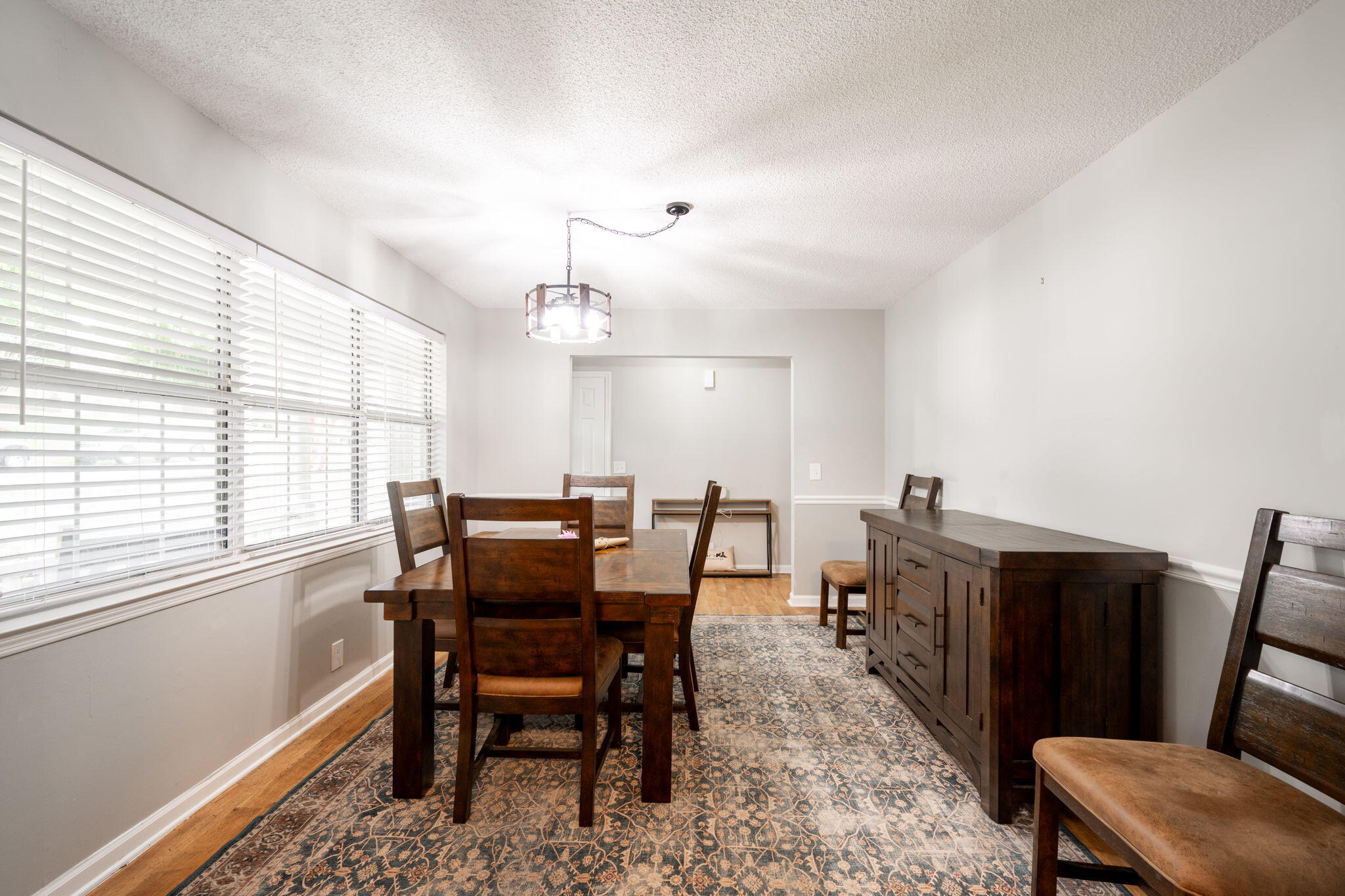 2543 W Wind Drive