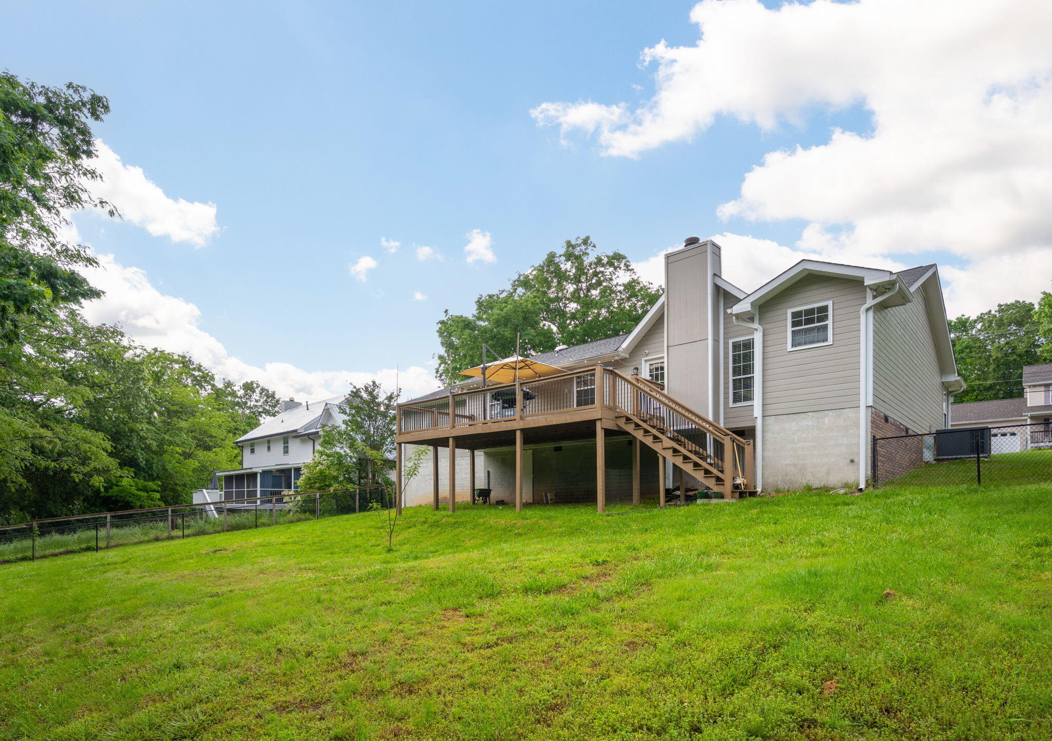 2543 W Wind Drive