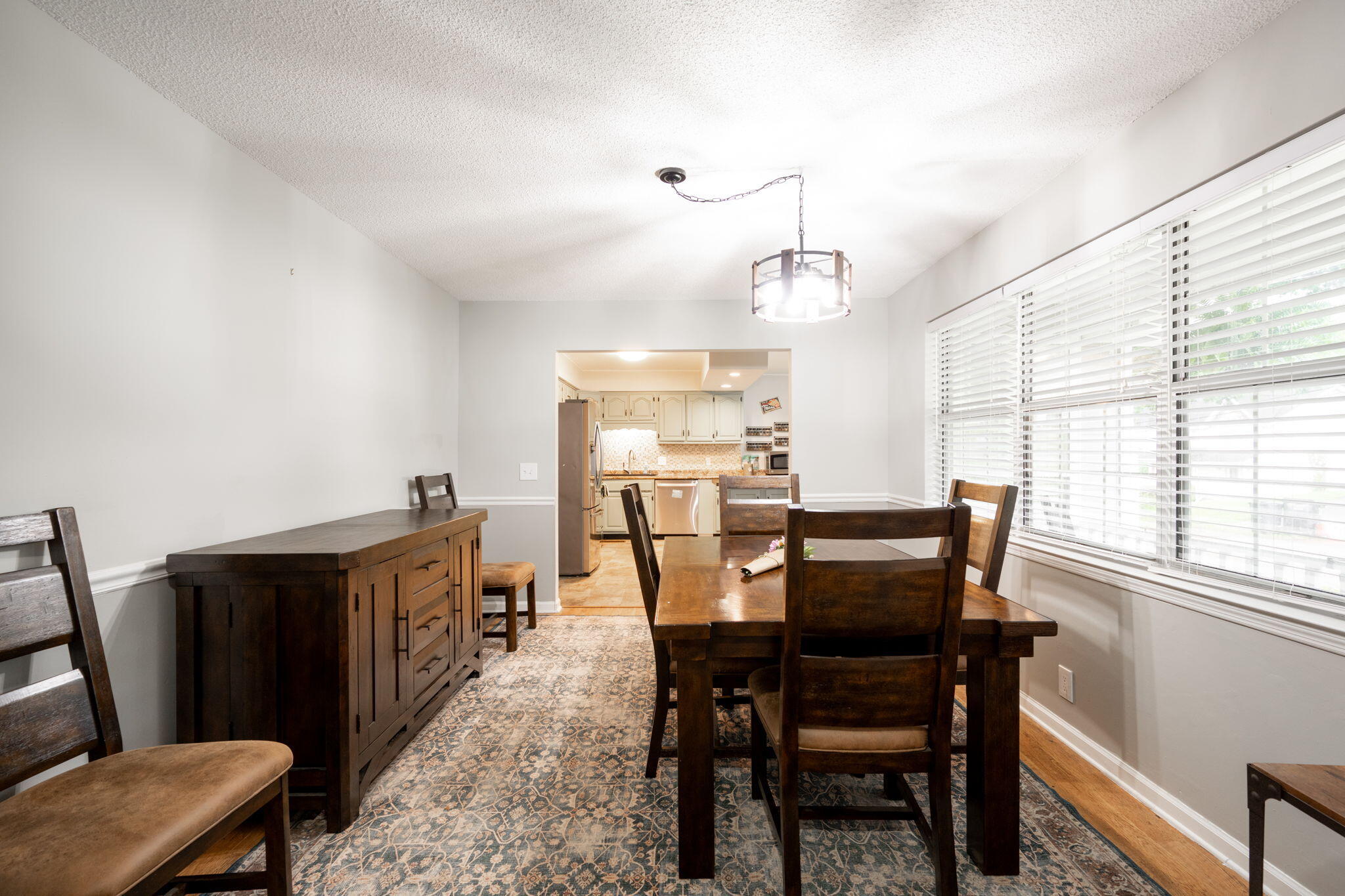 2543 W Wind Drive