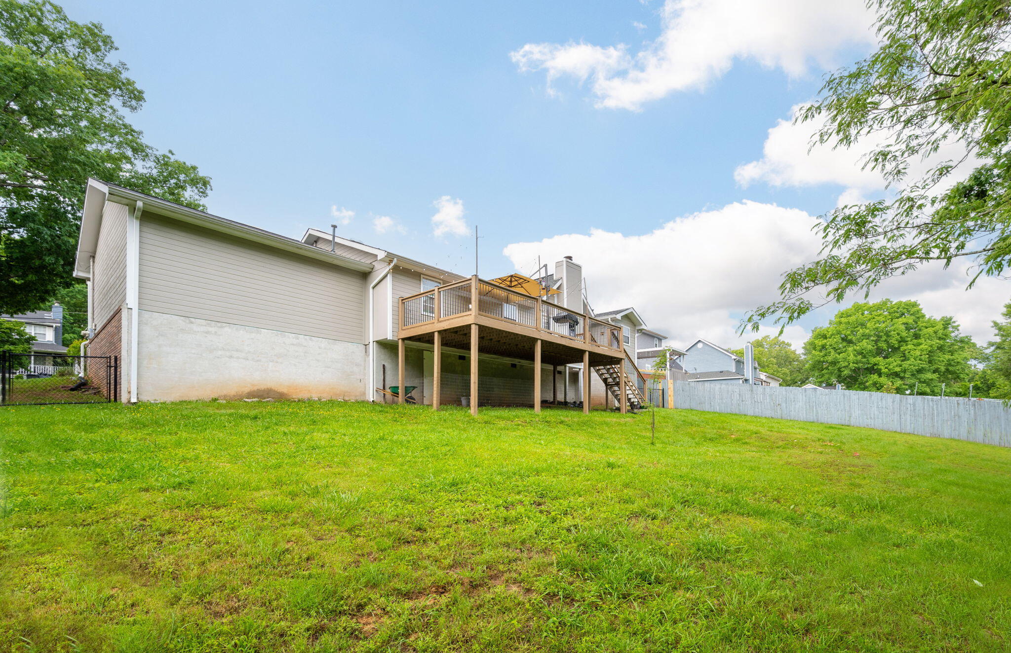 2543 W Wind Drive