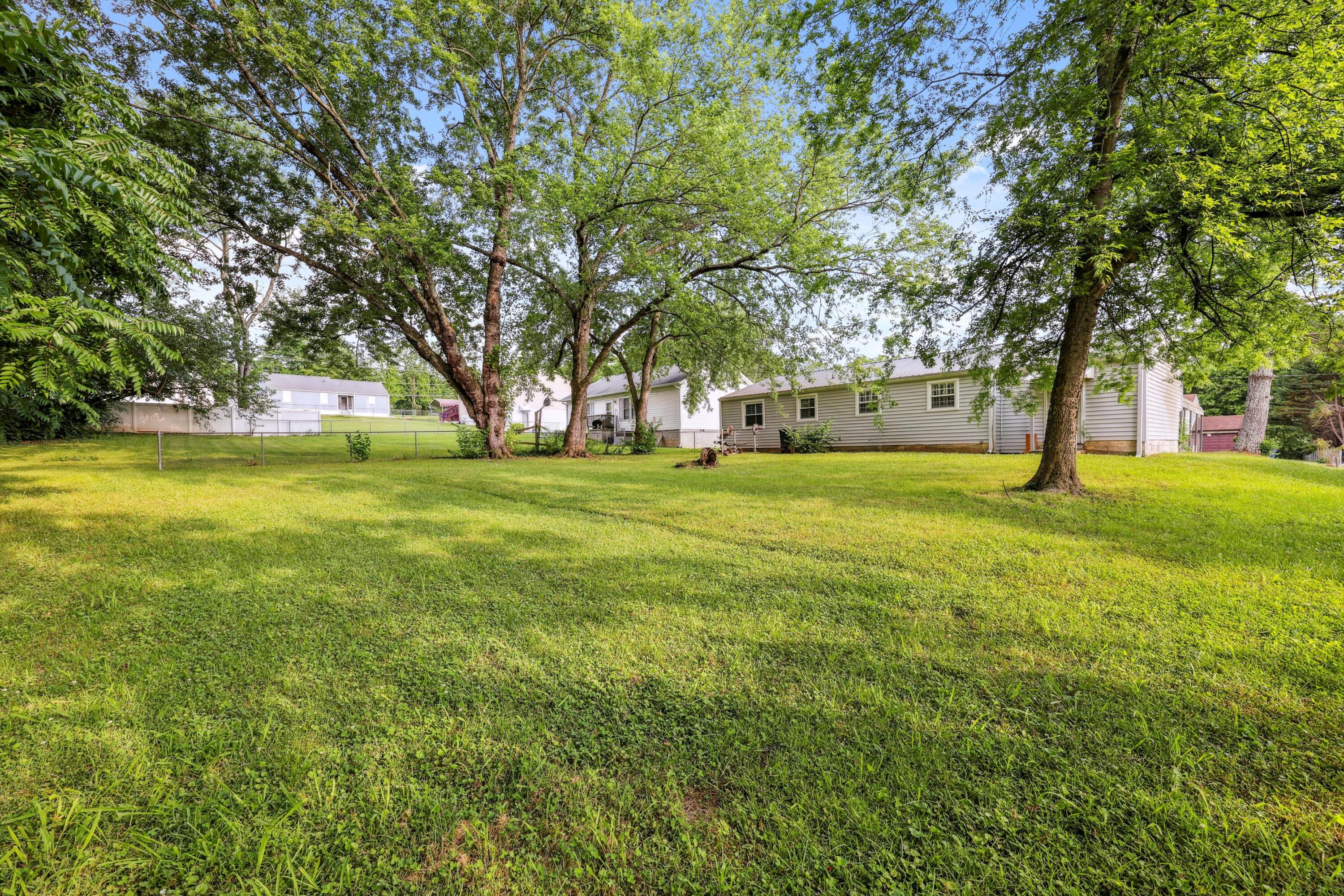 662 SE Howard Circle