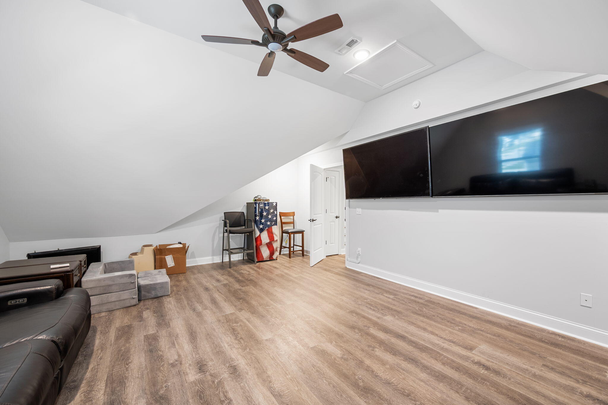 5122 Oop Road