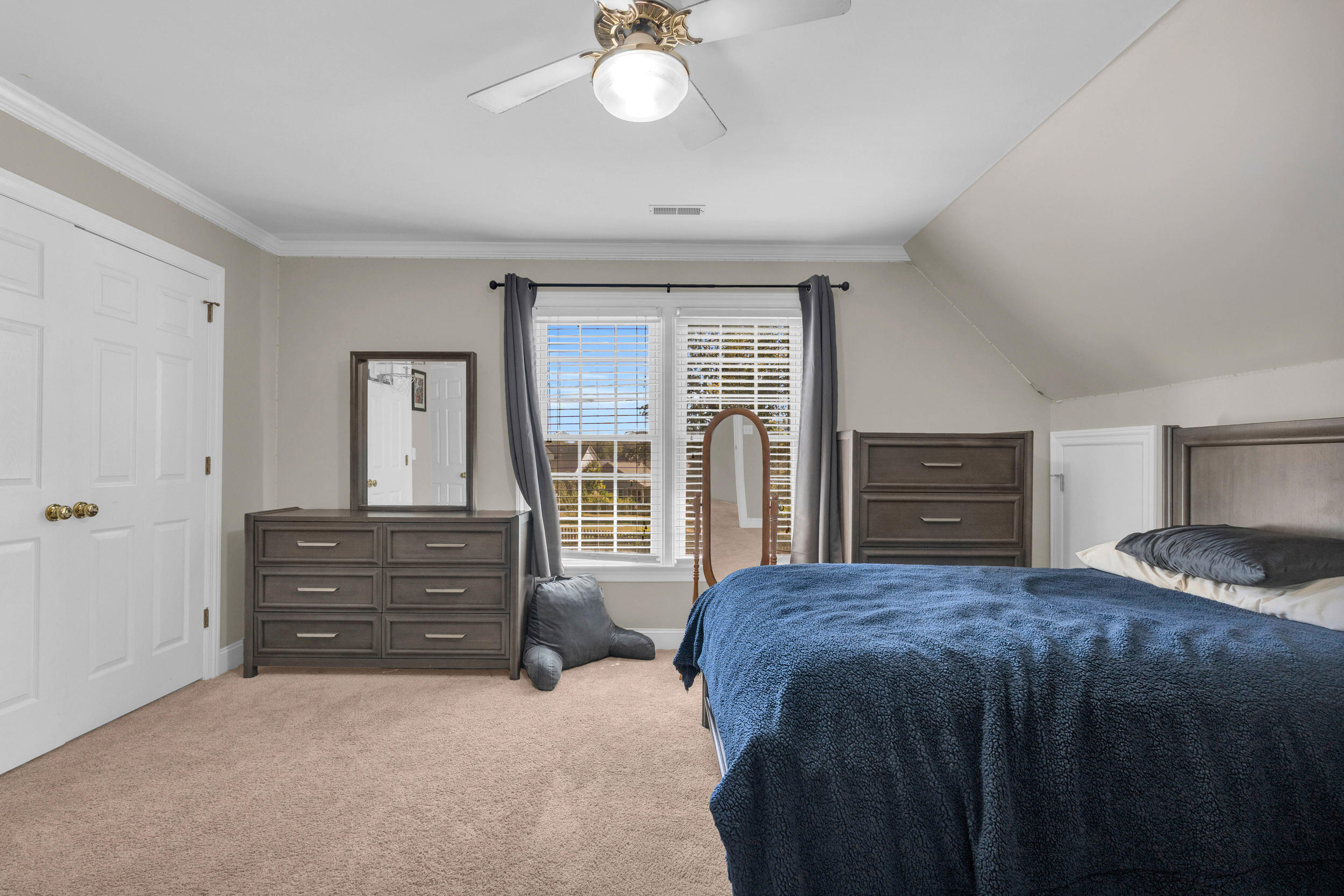 1977 Turnberry Circle