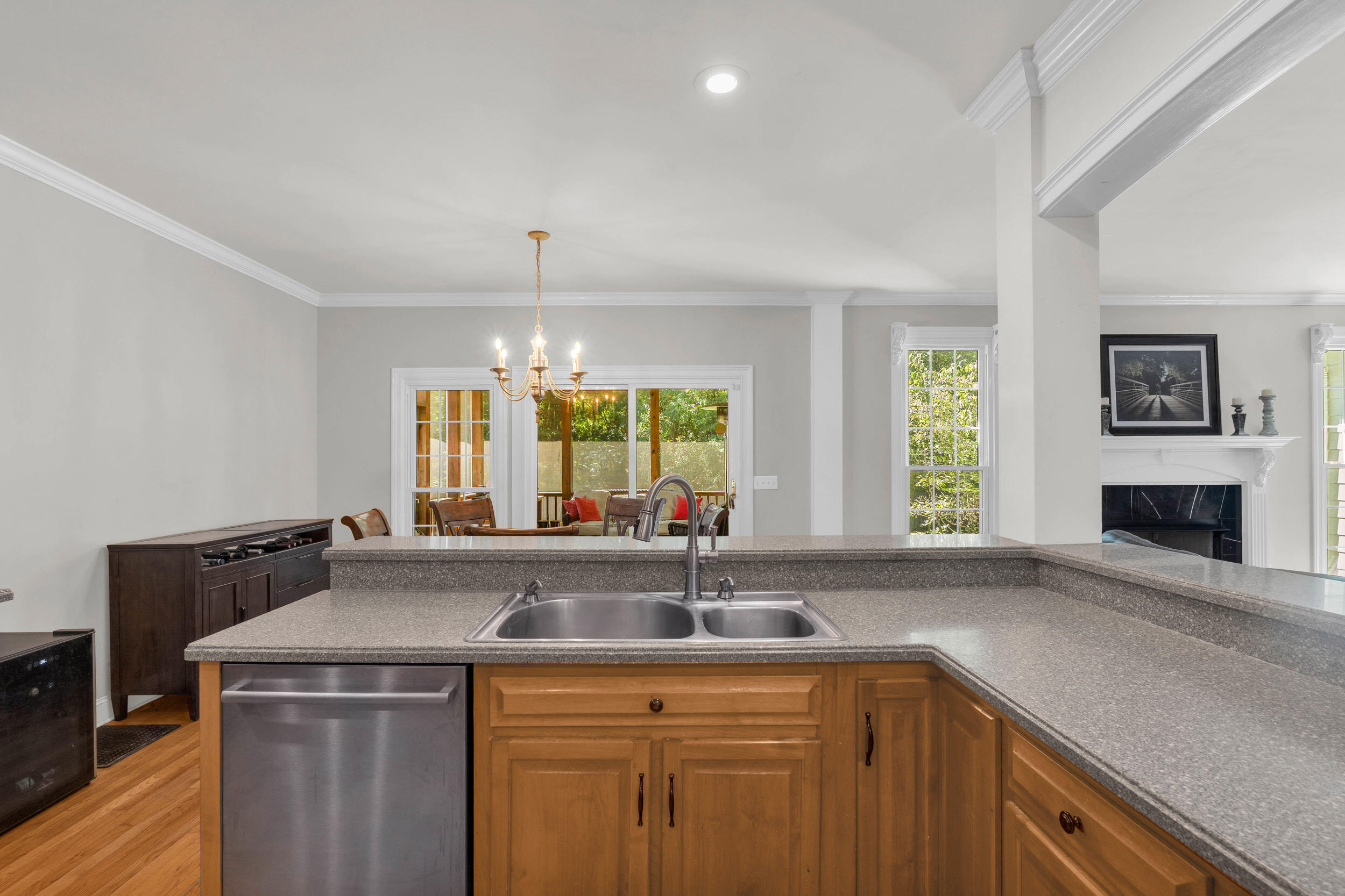1977 Turnberry Circle