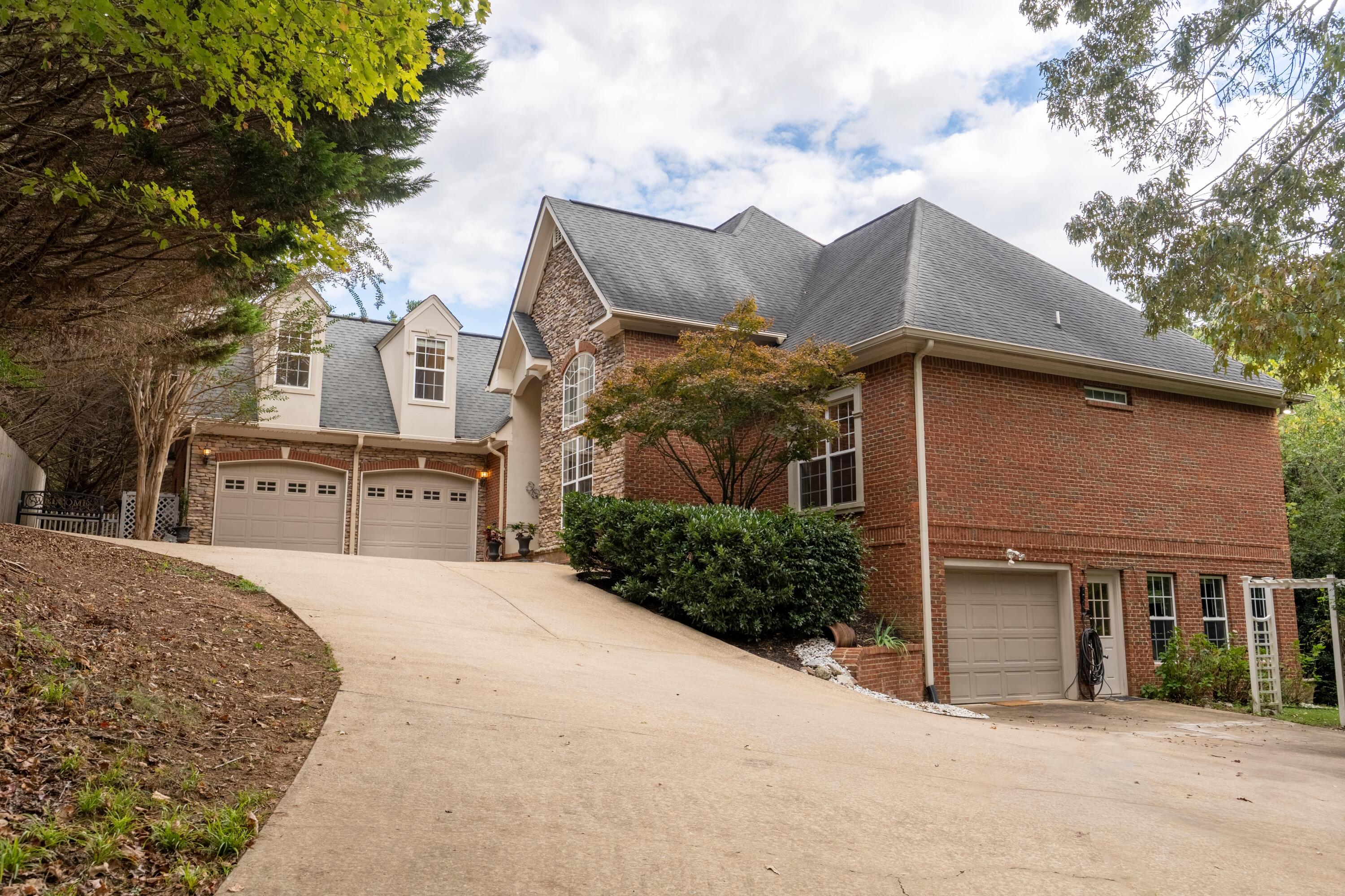 3114 Forest Shadows Drive