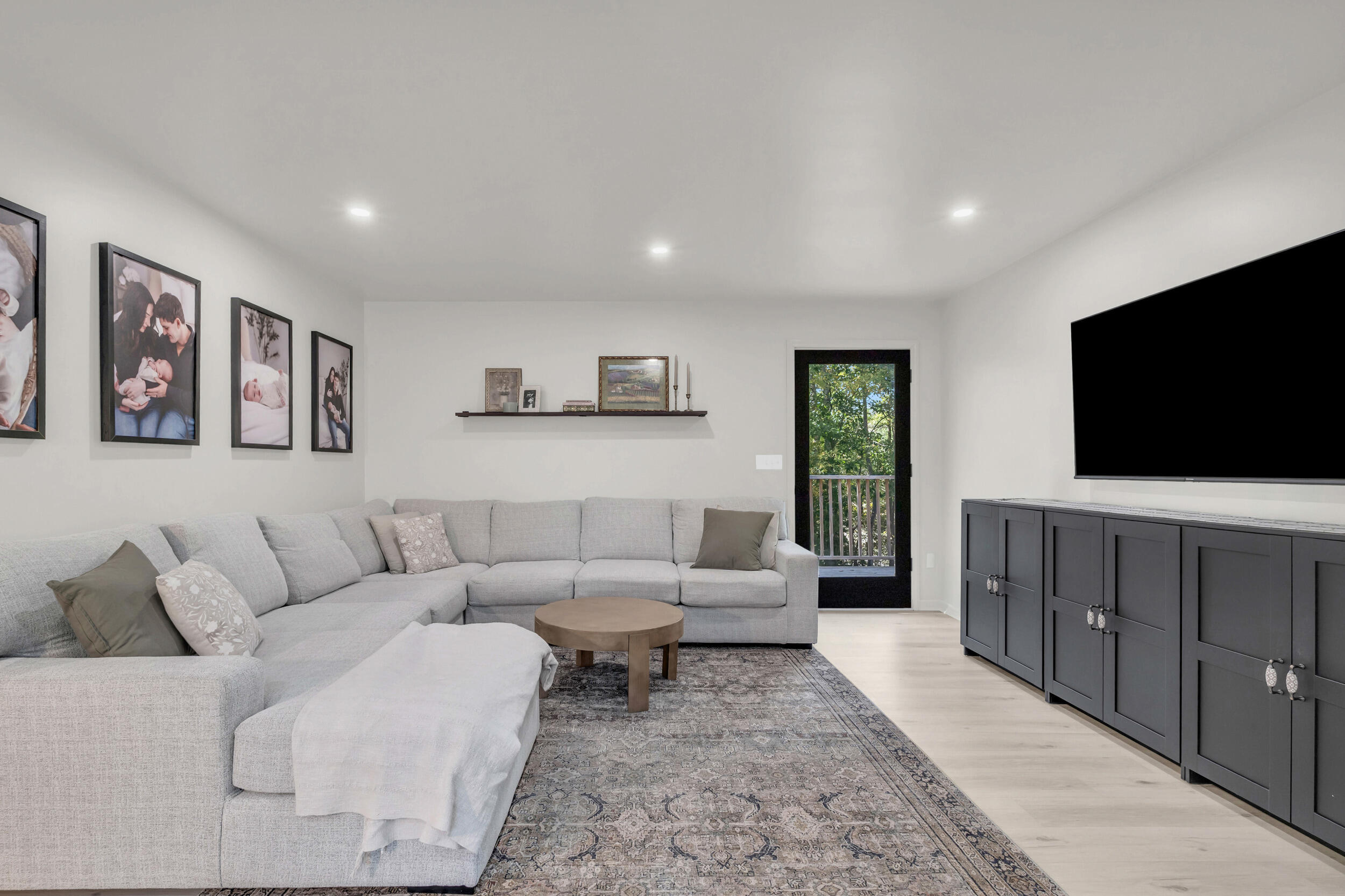 4405 Panorama Drive