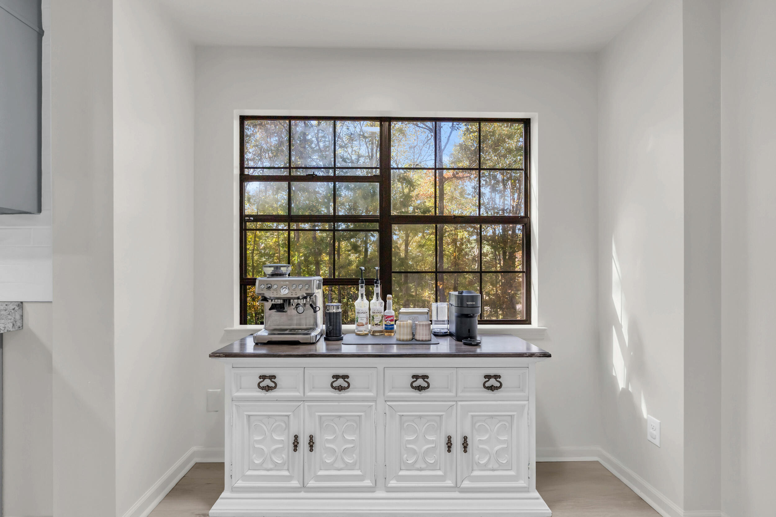 4405 Panorama Drive