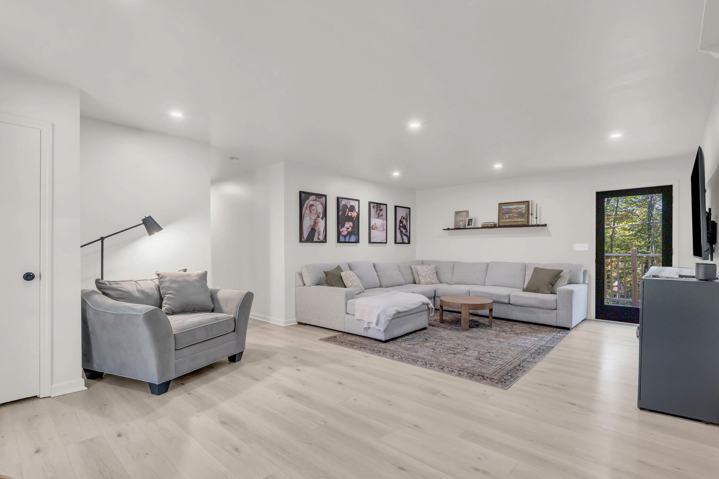 4405 Panorama Drive