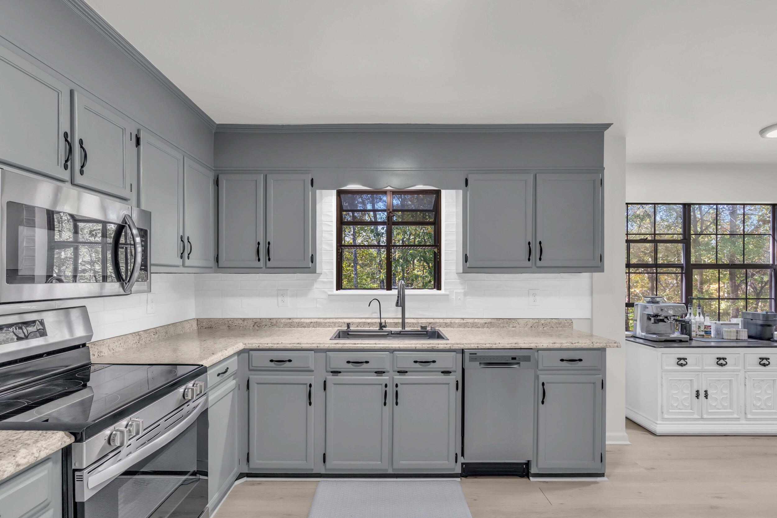 4405 Panorama Drive