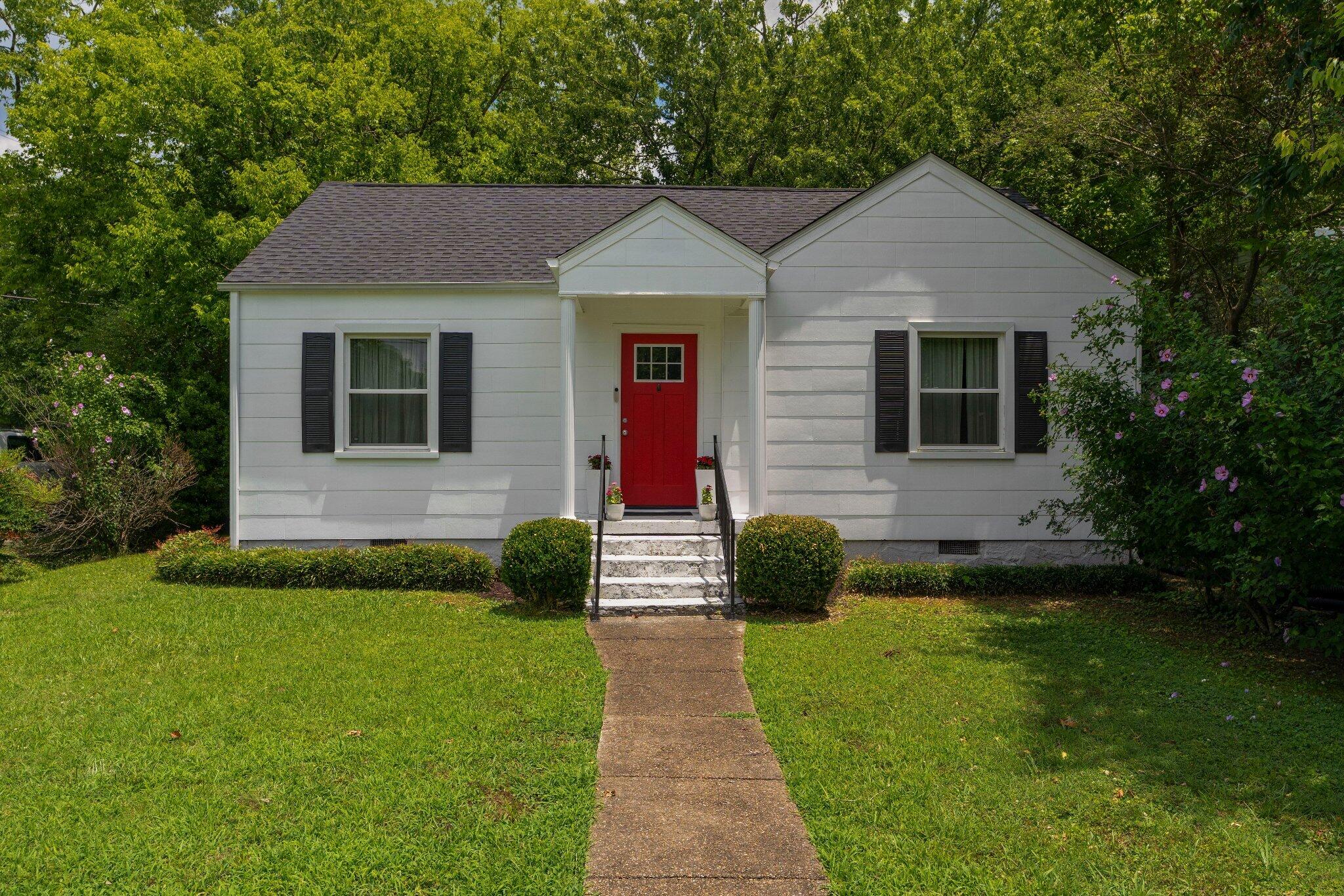 1400 Sunnyfield Lane
