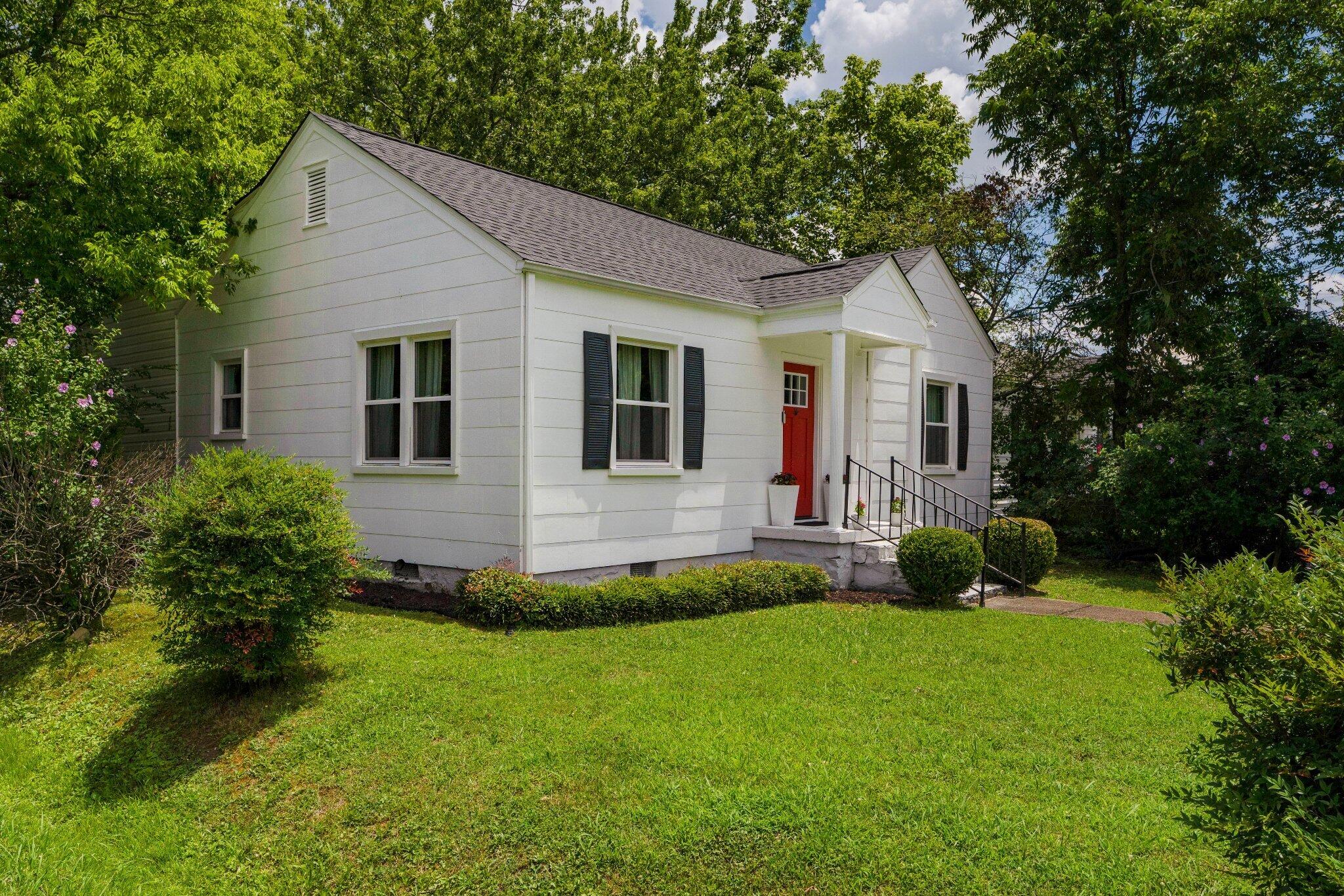 1400 Sunnyfield Lane