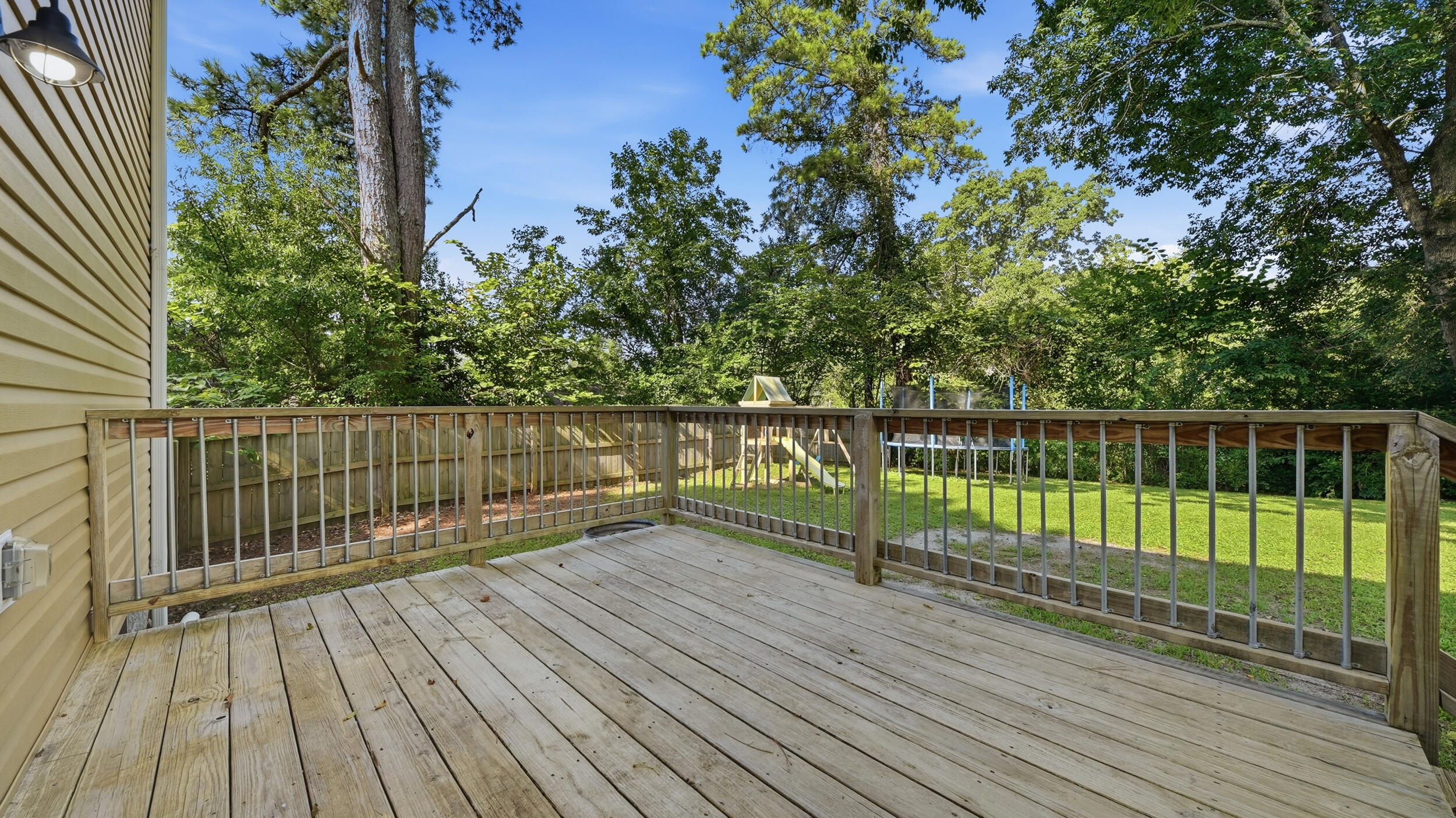 443 Poplar Street