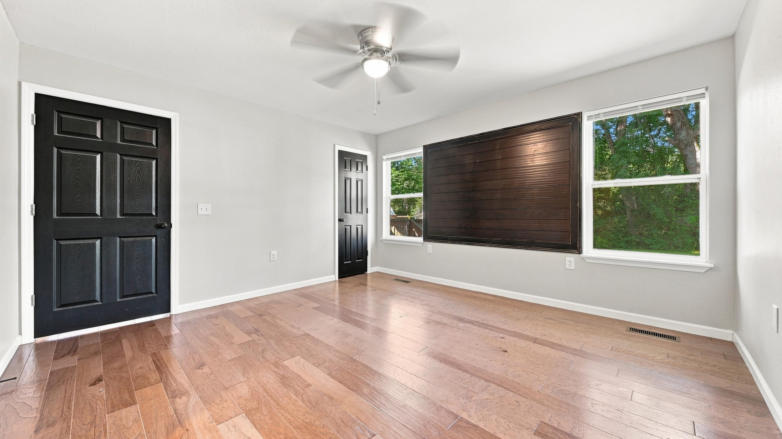 443 Poplar Street