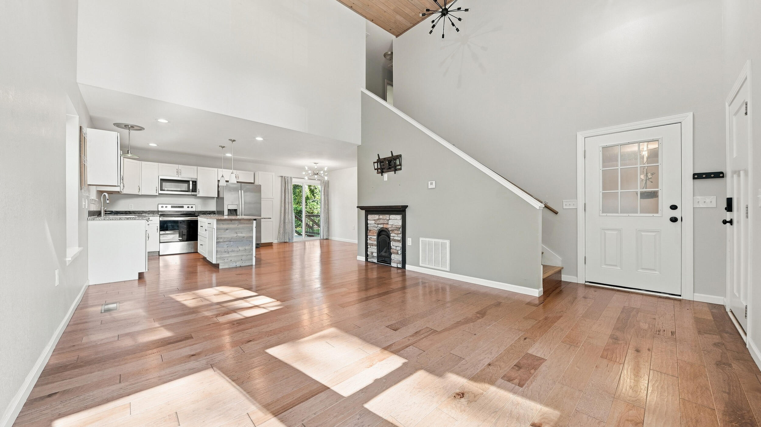 443 Poplar Street