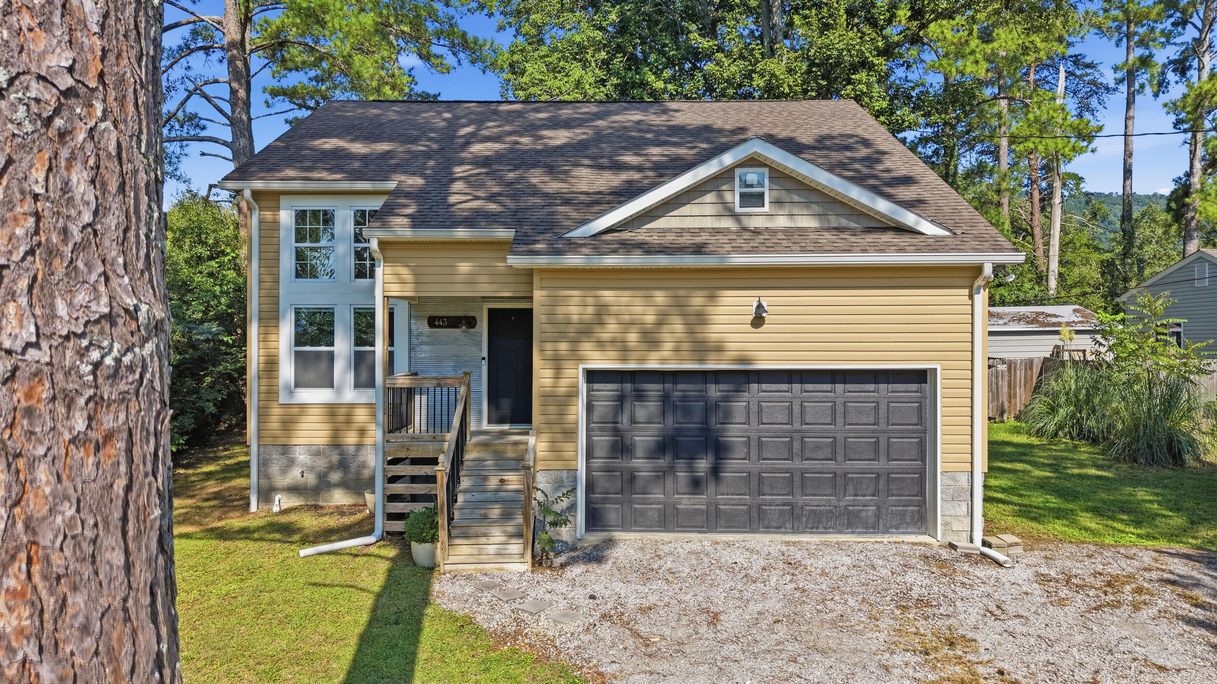 443 Poplar Street