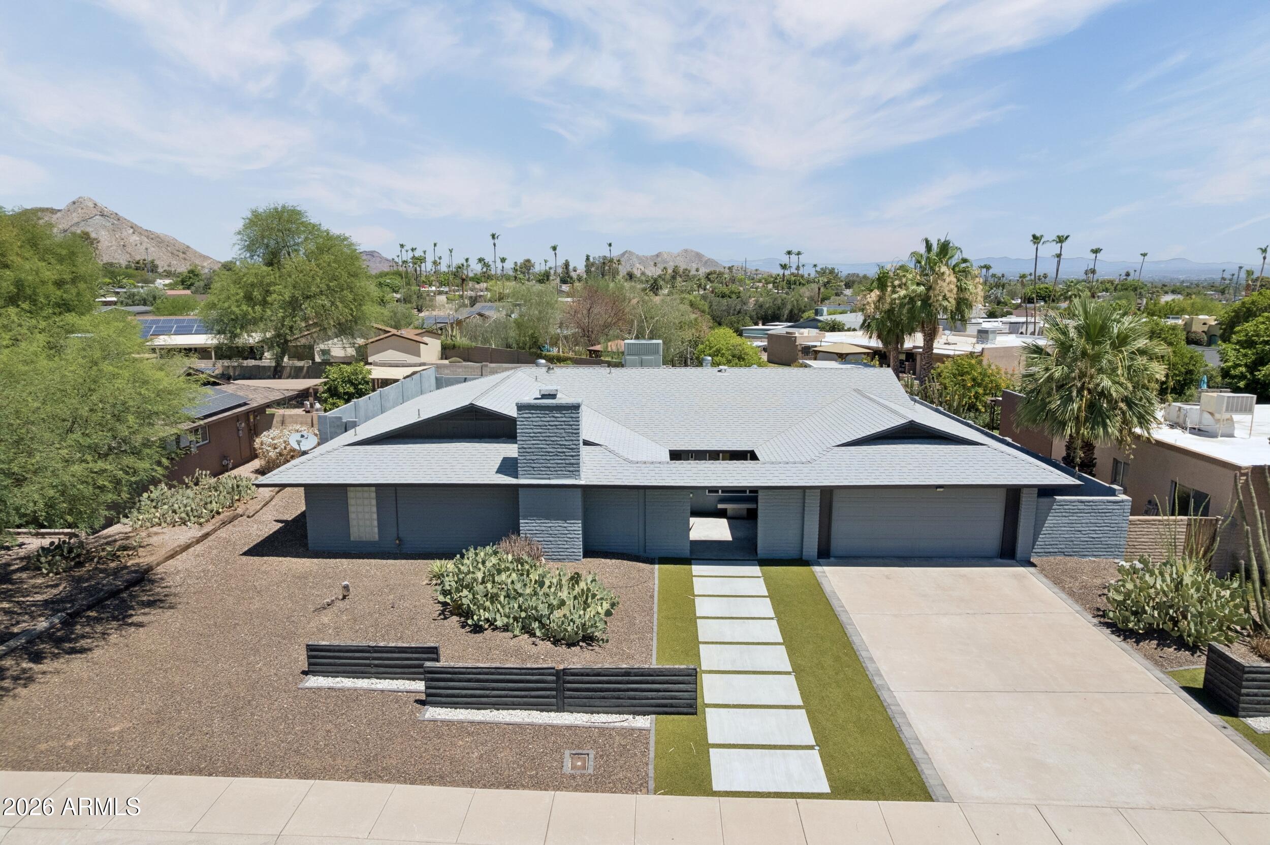 2502 E Beryl Avenue