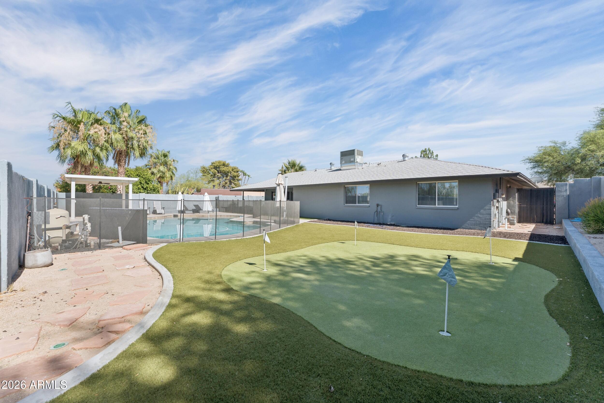 2502 E Beryl Avenue