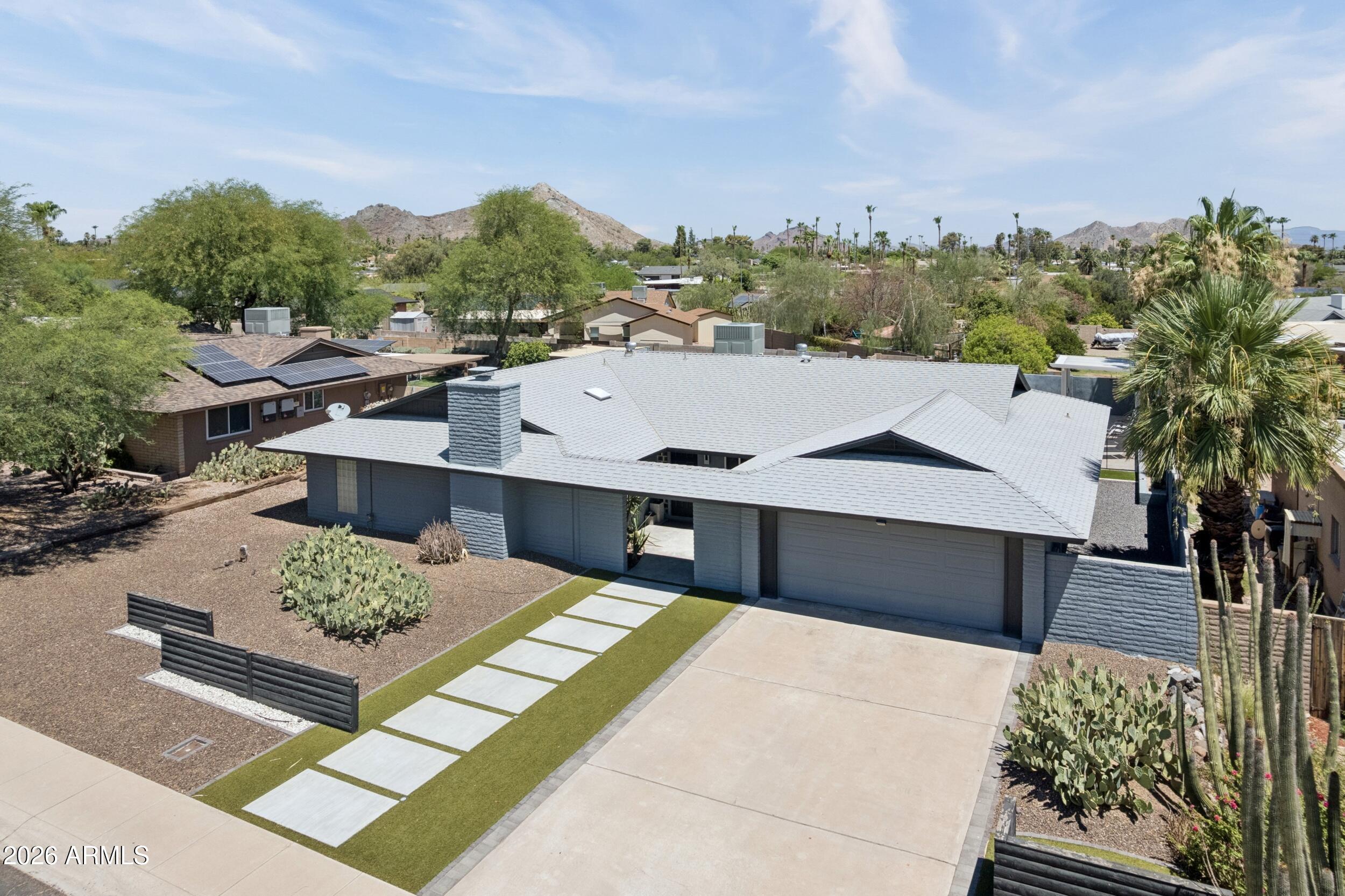 2502 E Beryl Avenue