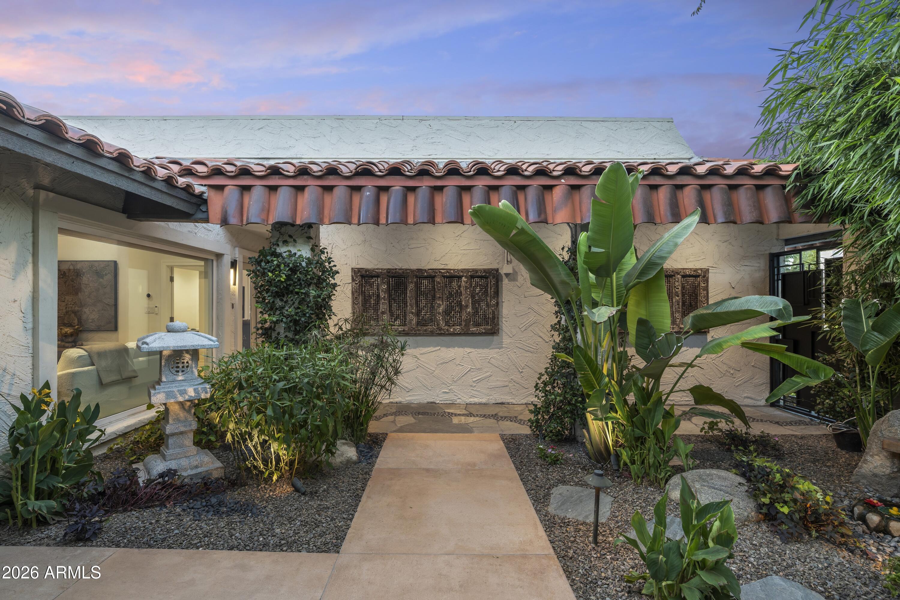 5762 N Scottsdale Road