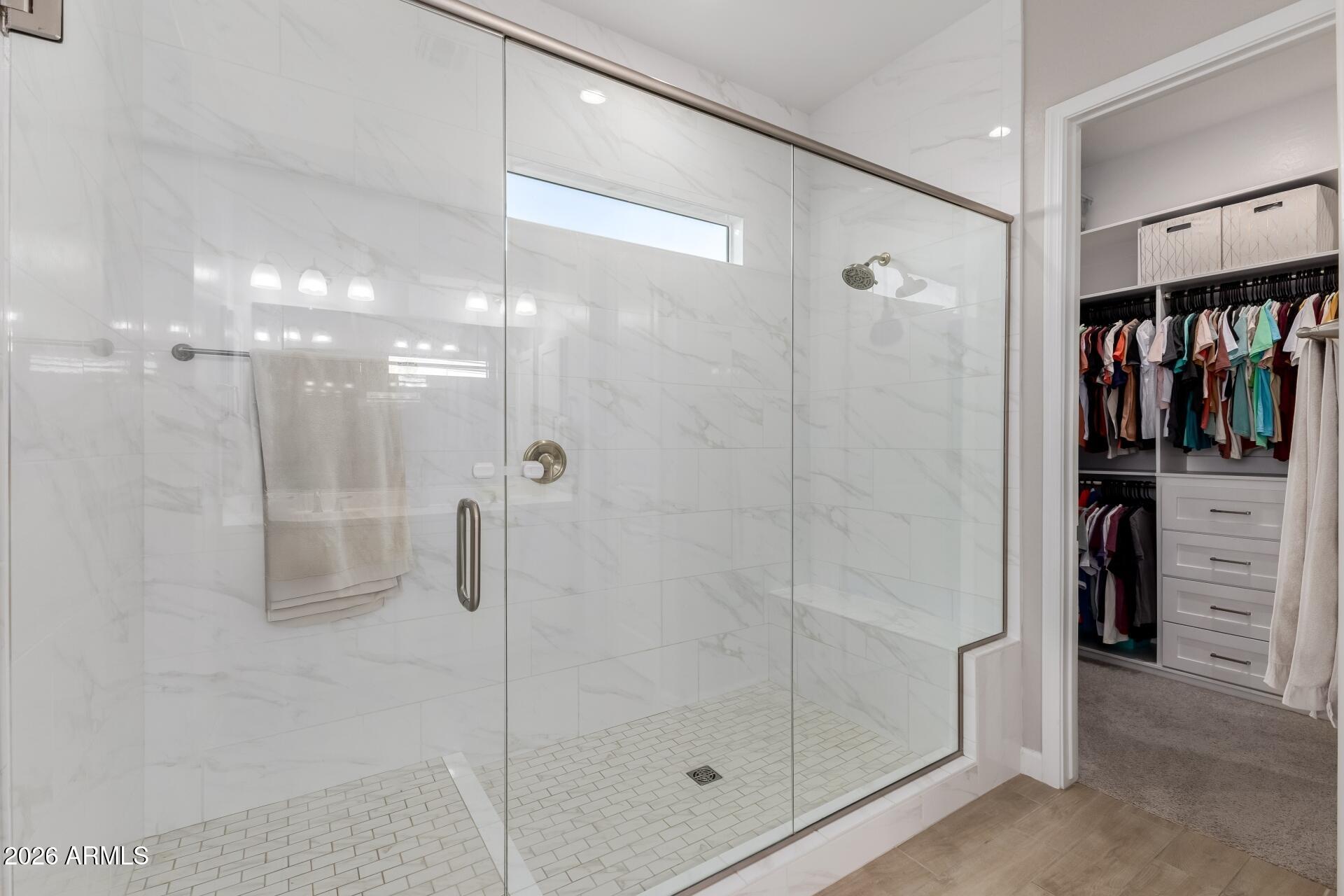 2314 E QUESTA Drive