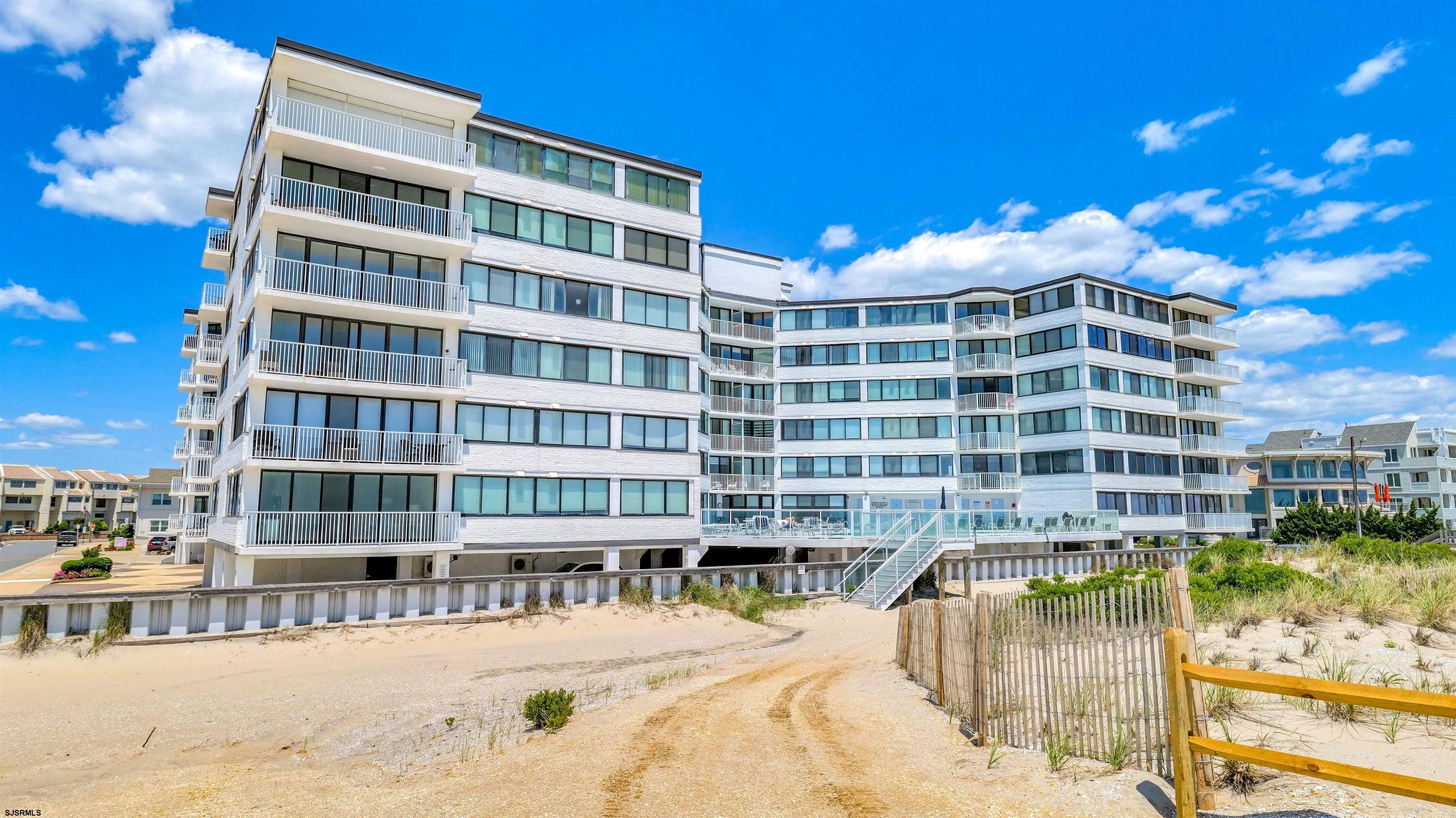 111 S 16th Ave Unit: 313