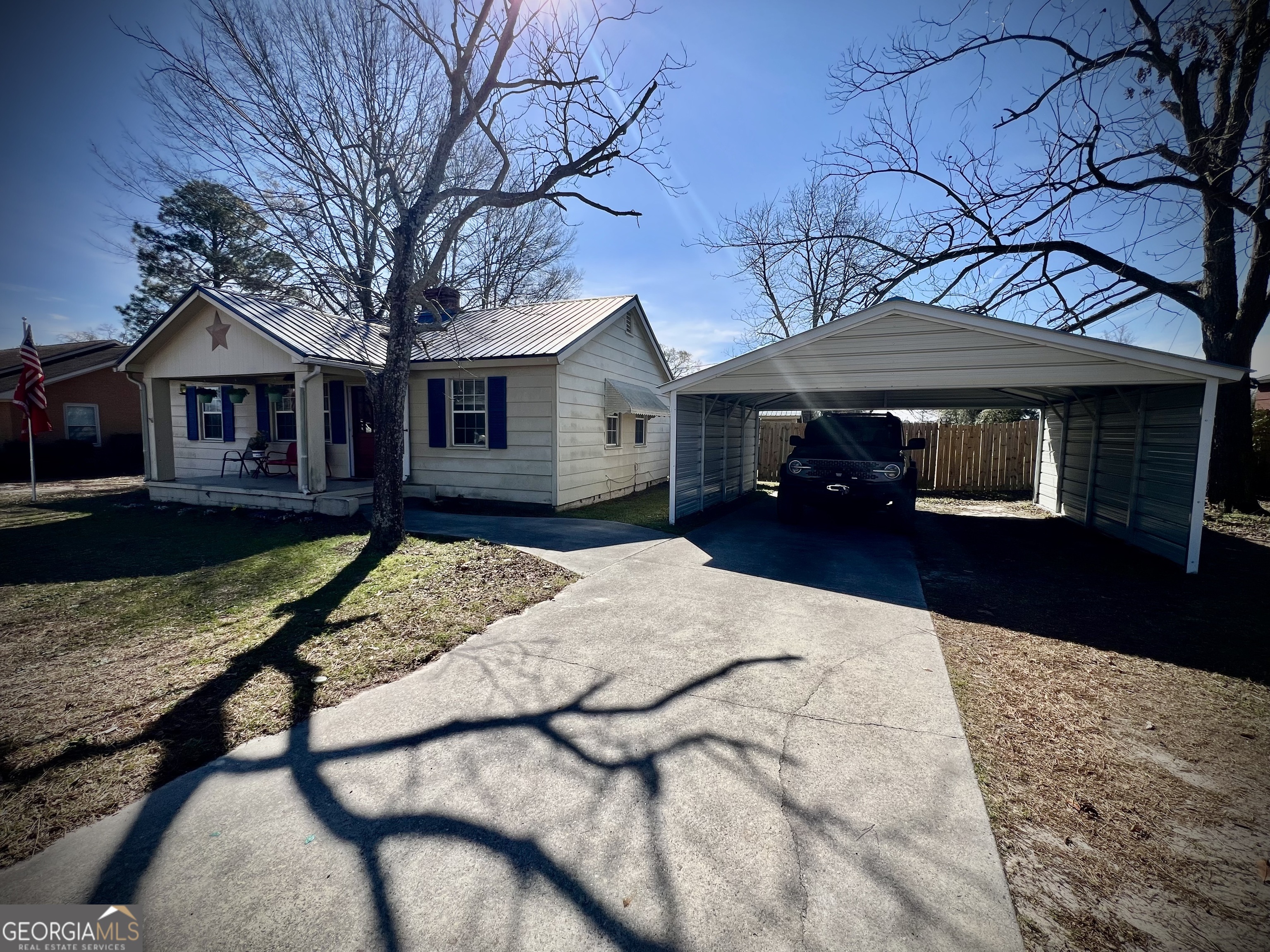 2254 W Elm Street