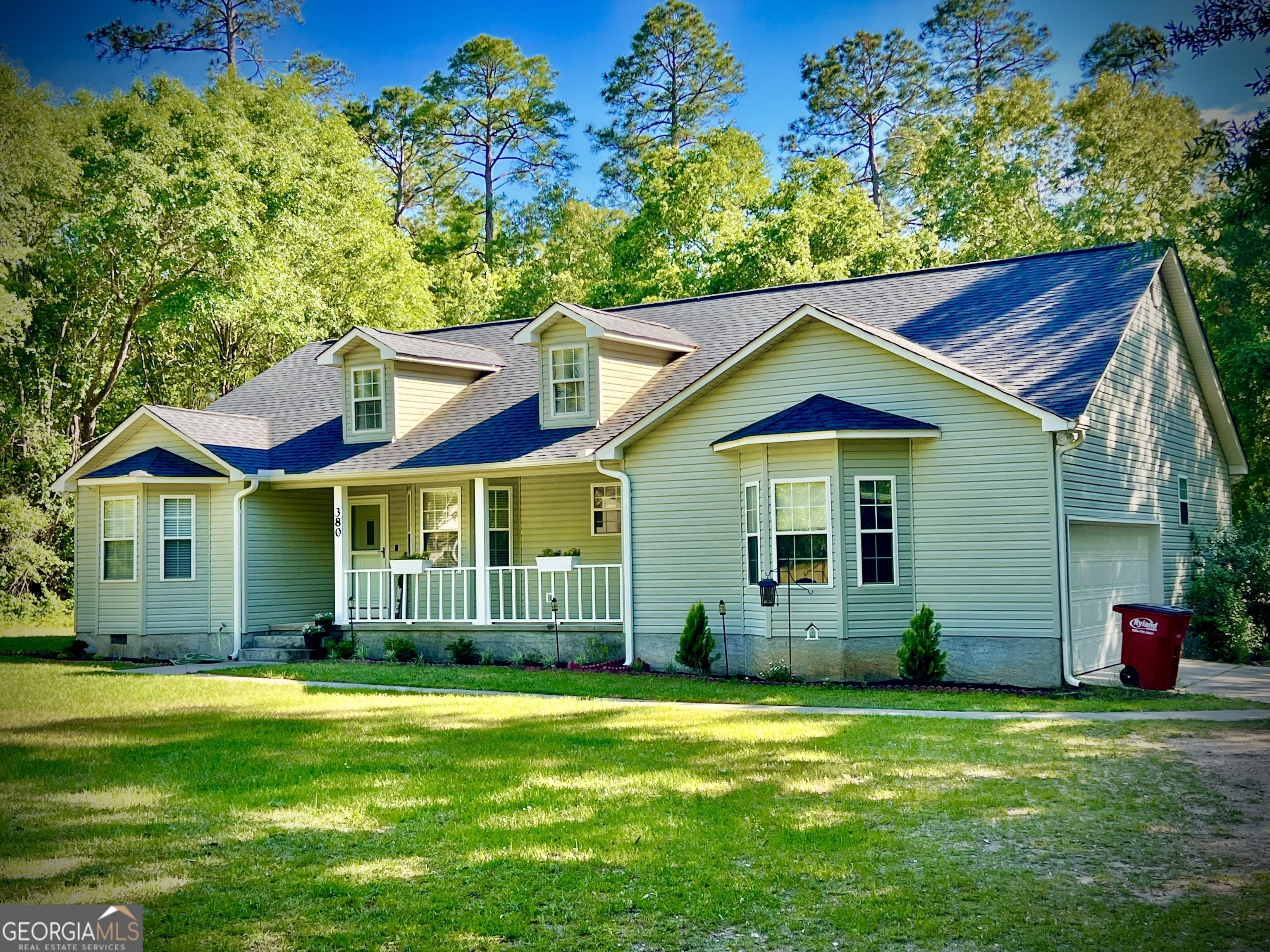 380 Horseshoe Drive
