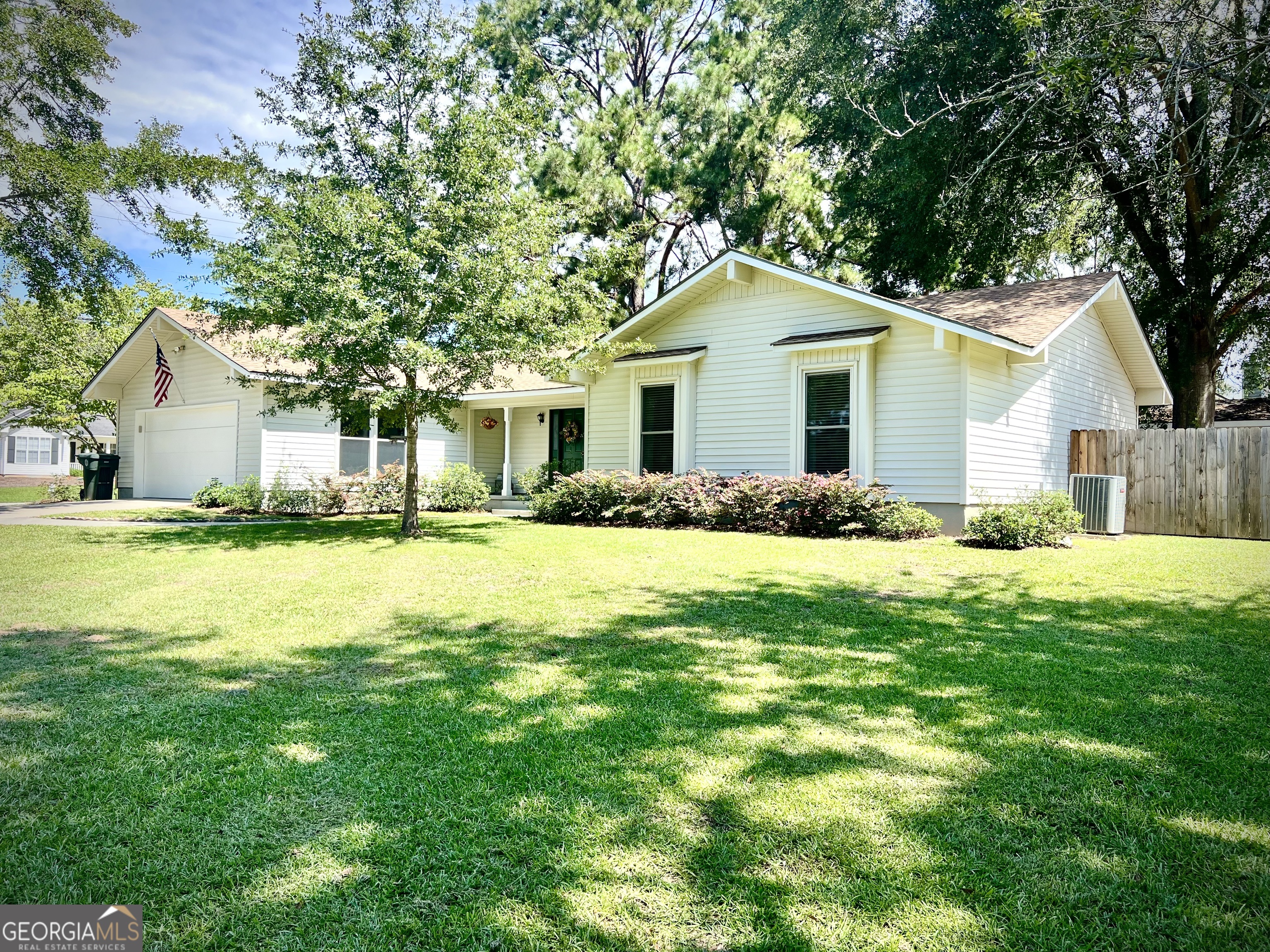 201 Lancelot Lane
