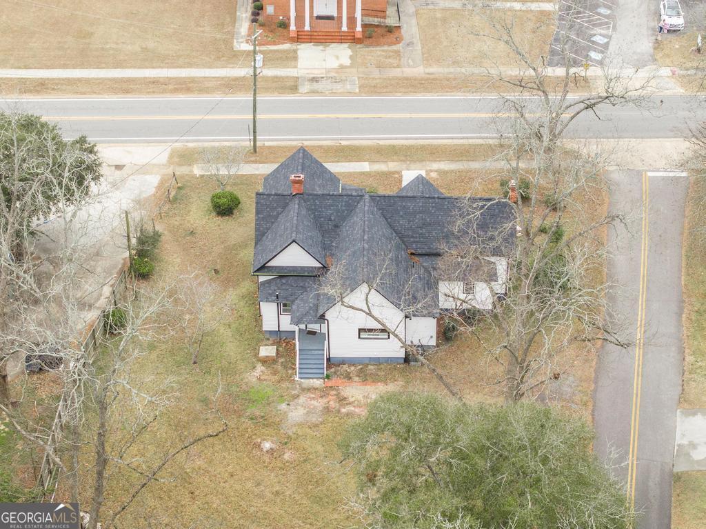 106 N Line Street