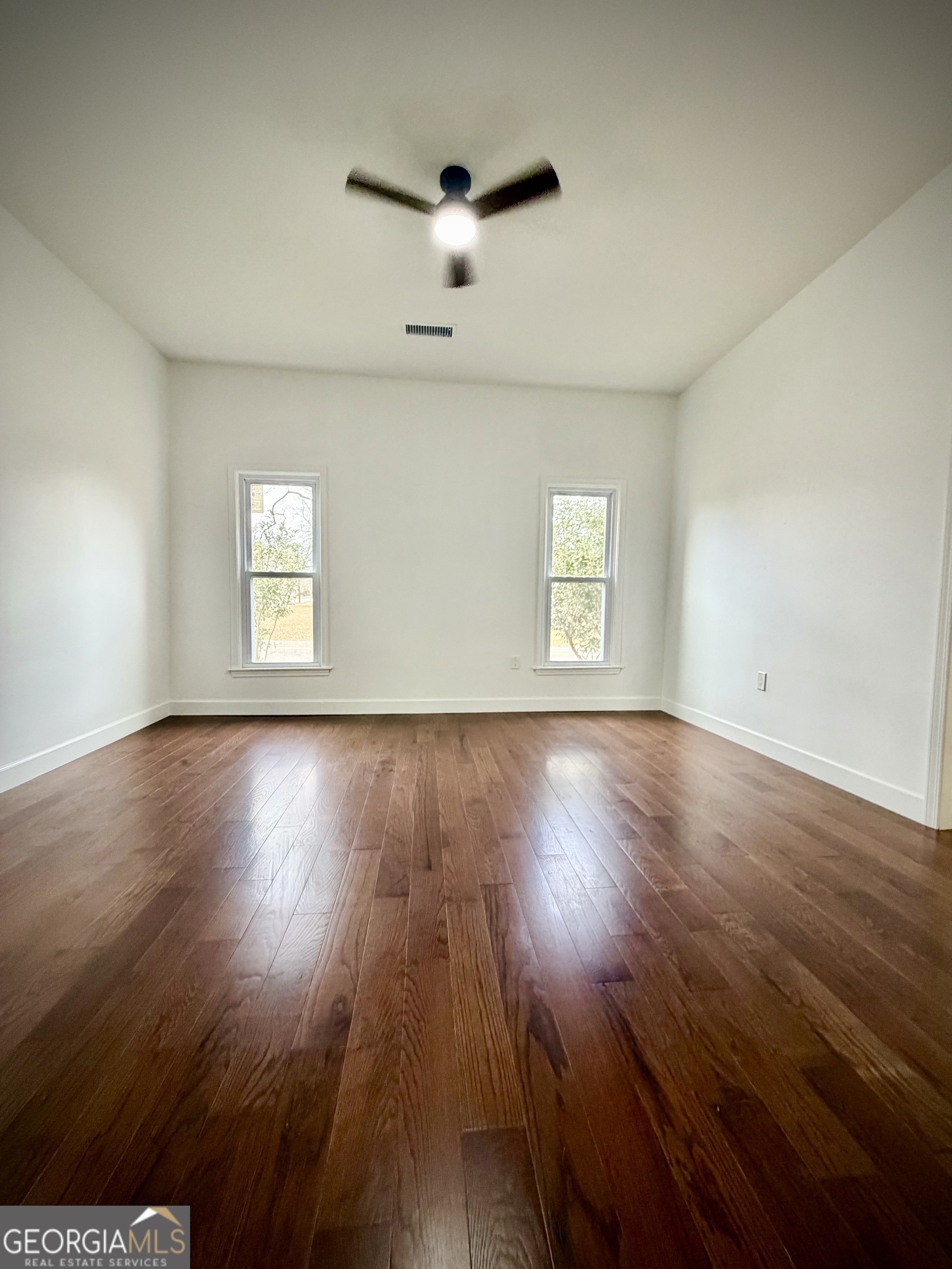 106 N Line Street